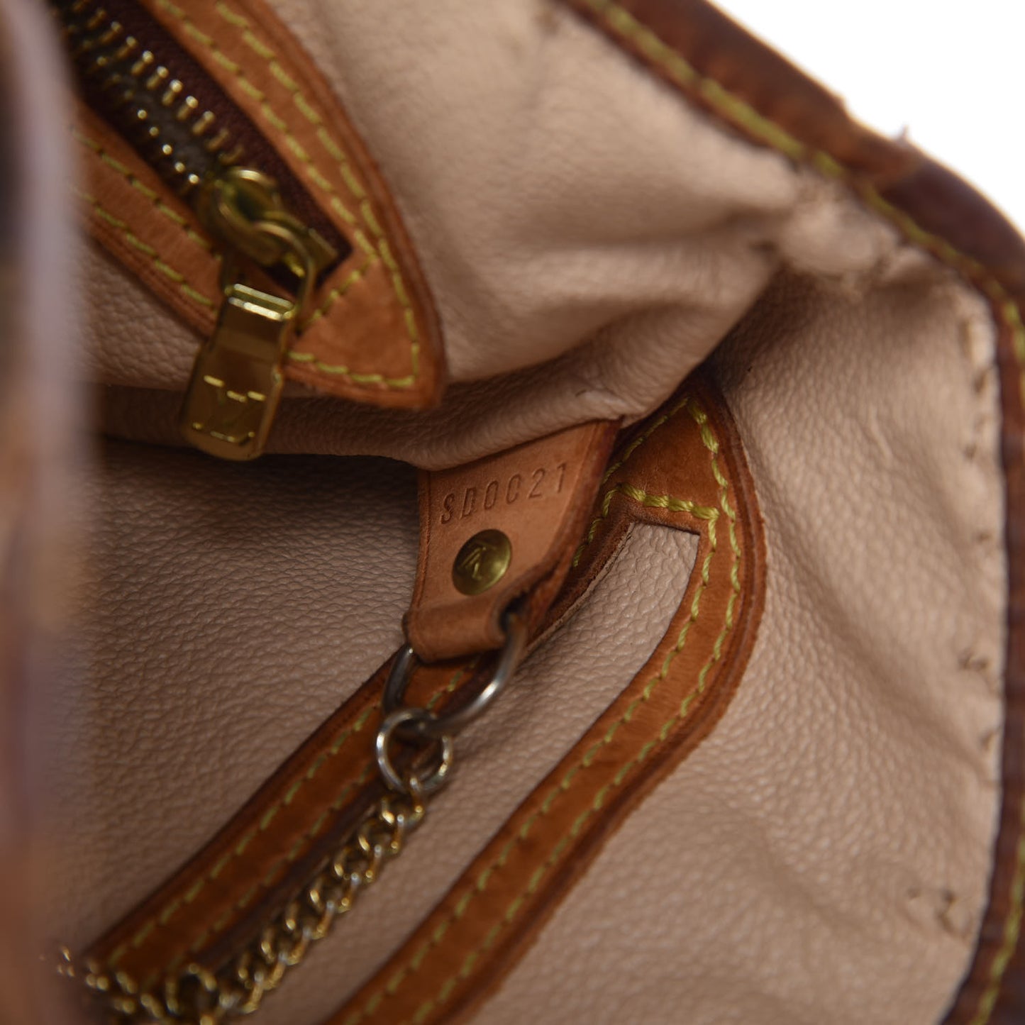 Monogram Petit Bucket 23