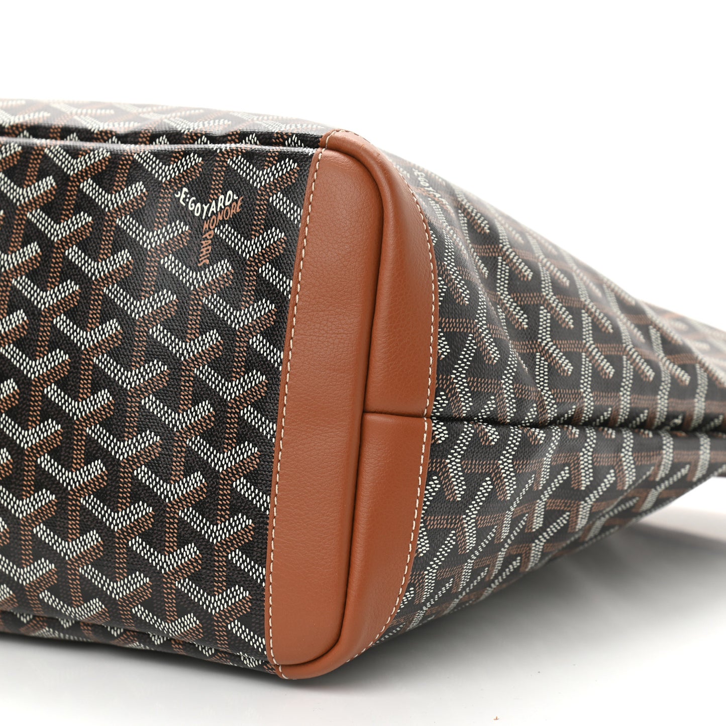 Goyardine Artois MM Black Gold