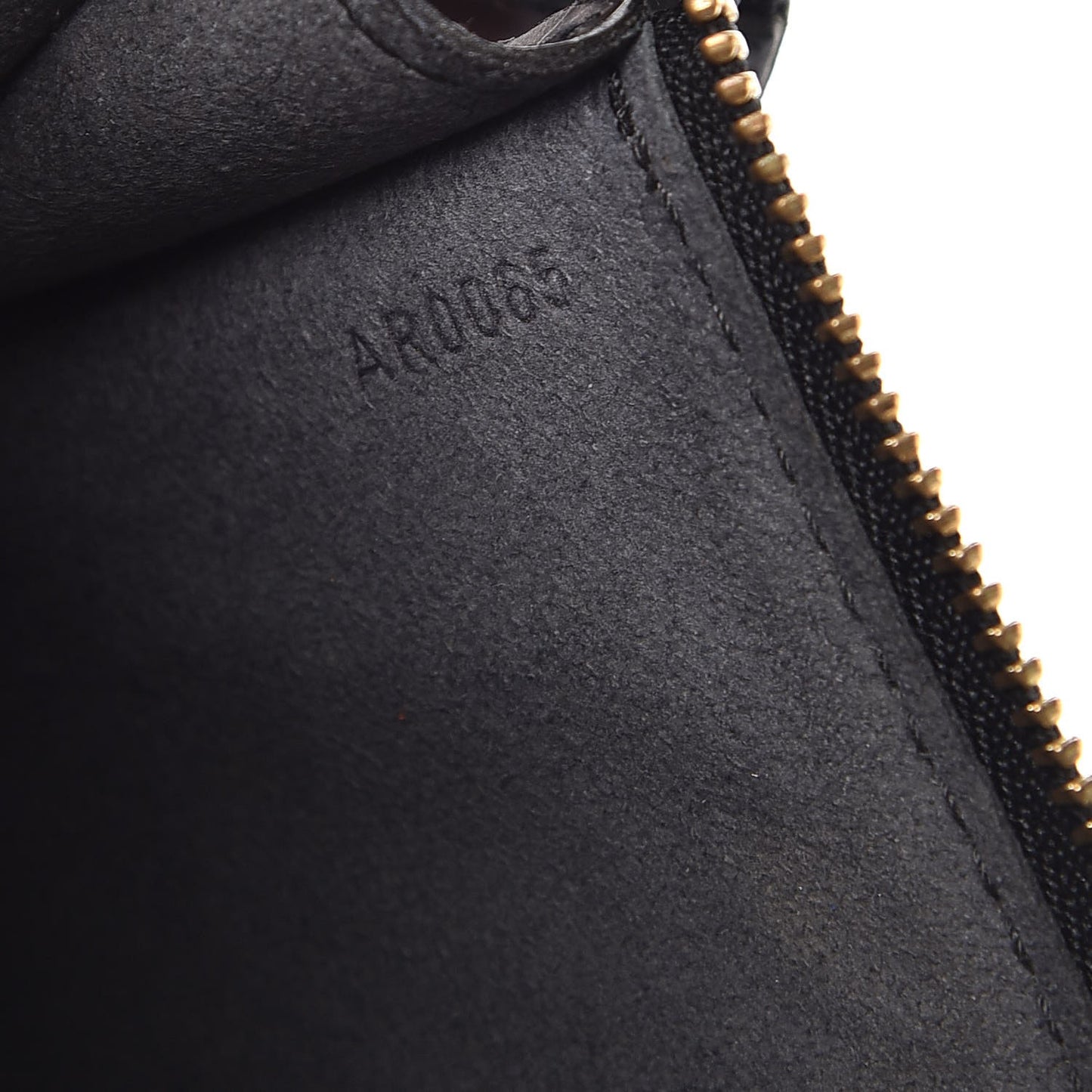Epi Pochette Accessories 24 Black