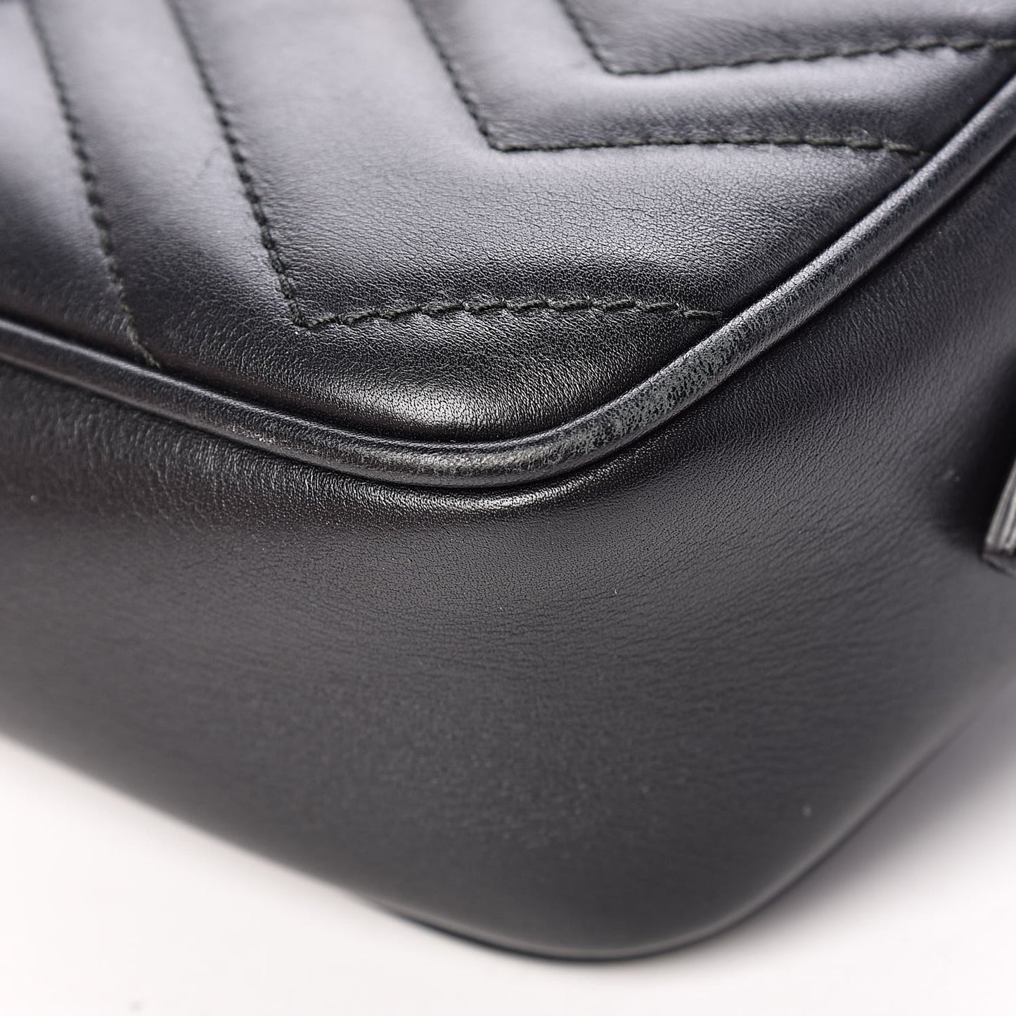 Calfskin Matelasse Mini GG Marmont Chain Shoulder Bag Black