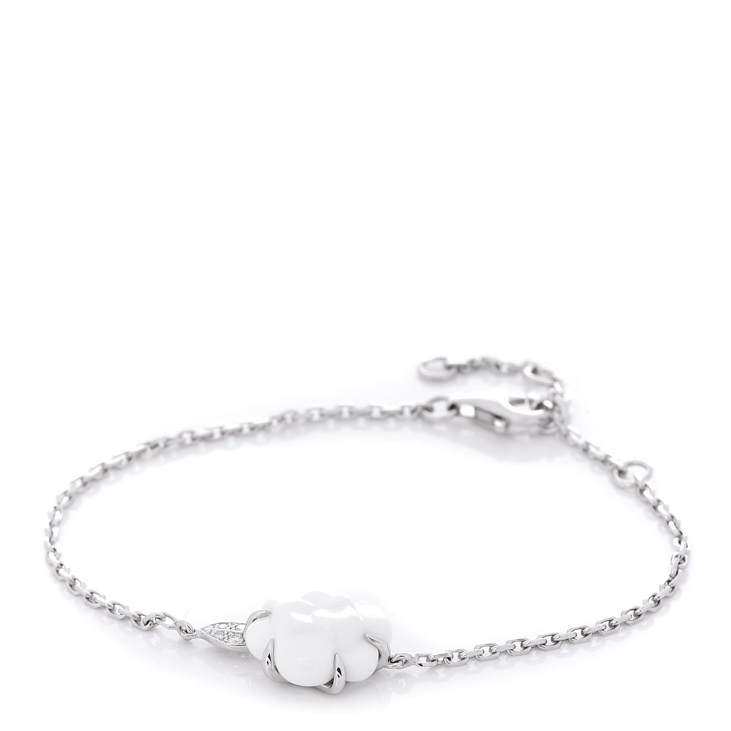 18K White Gold White Agate Diamond Camelia Sculpté Bracelet