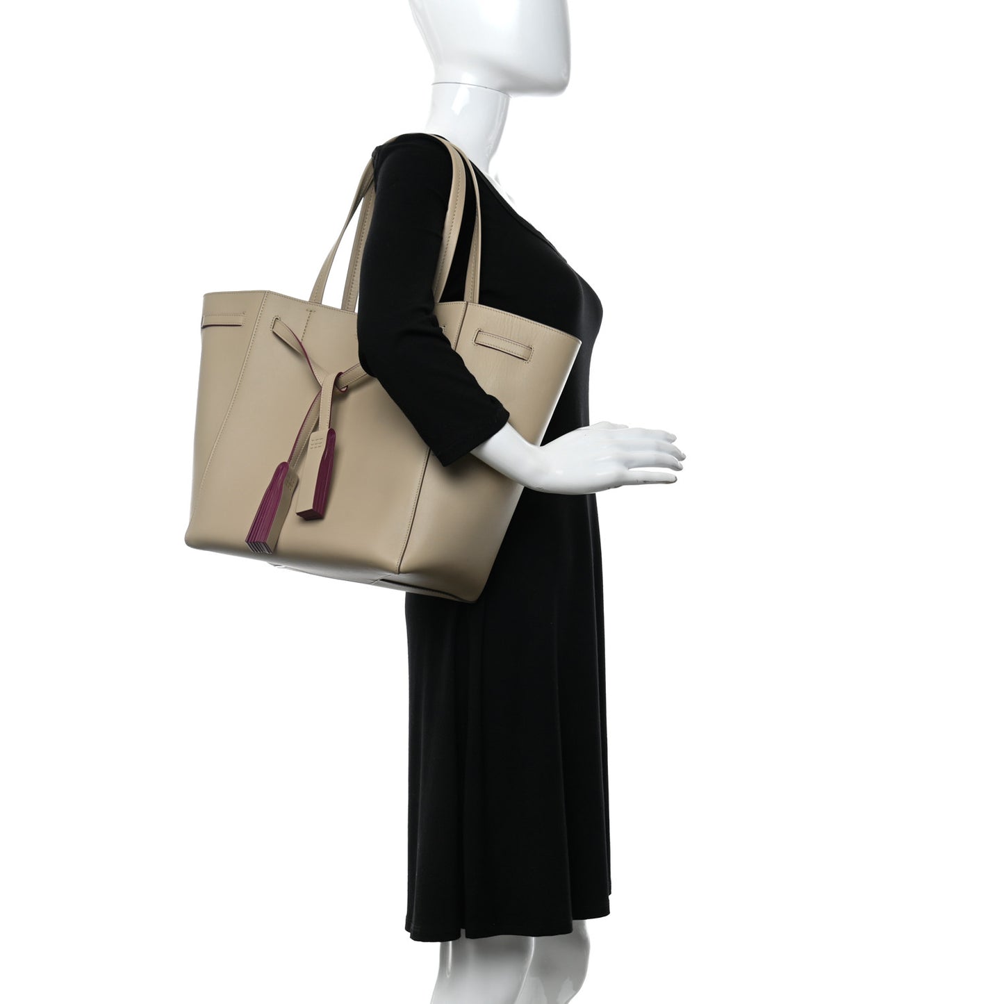 Smooth Calfskin Small Belt Cabas Phantom Beige