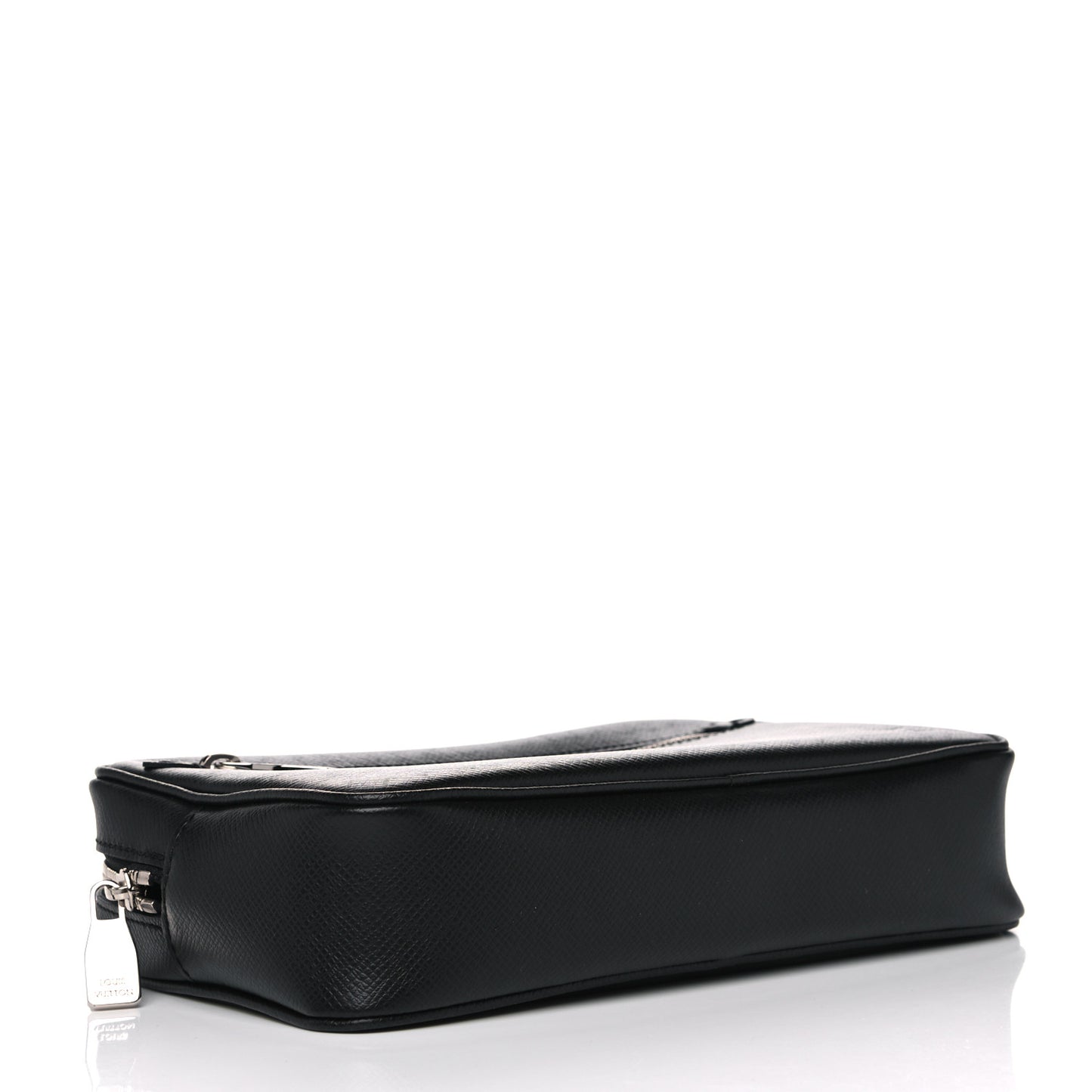 Taiga Kasai Clutch Black