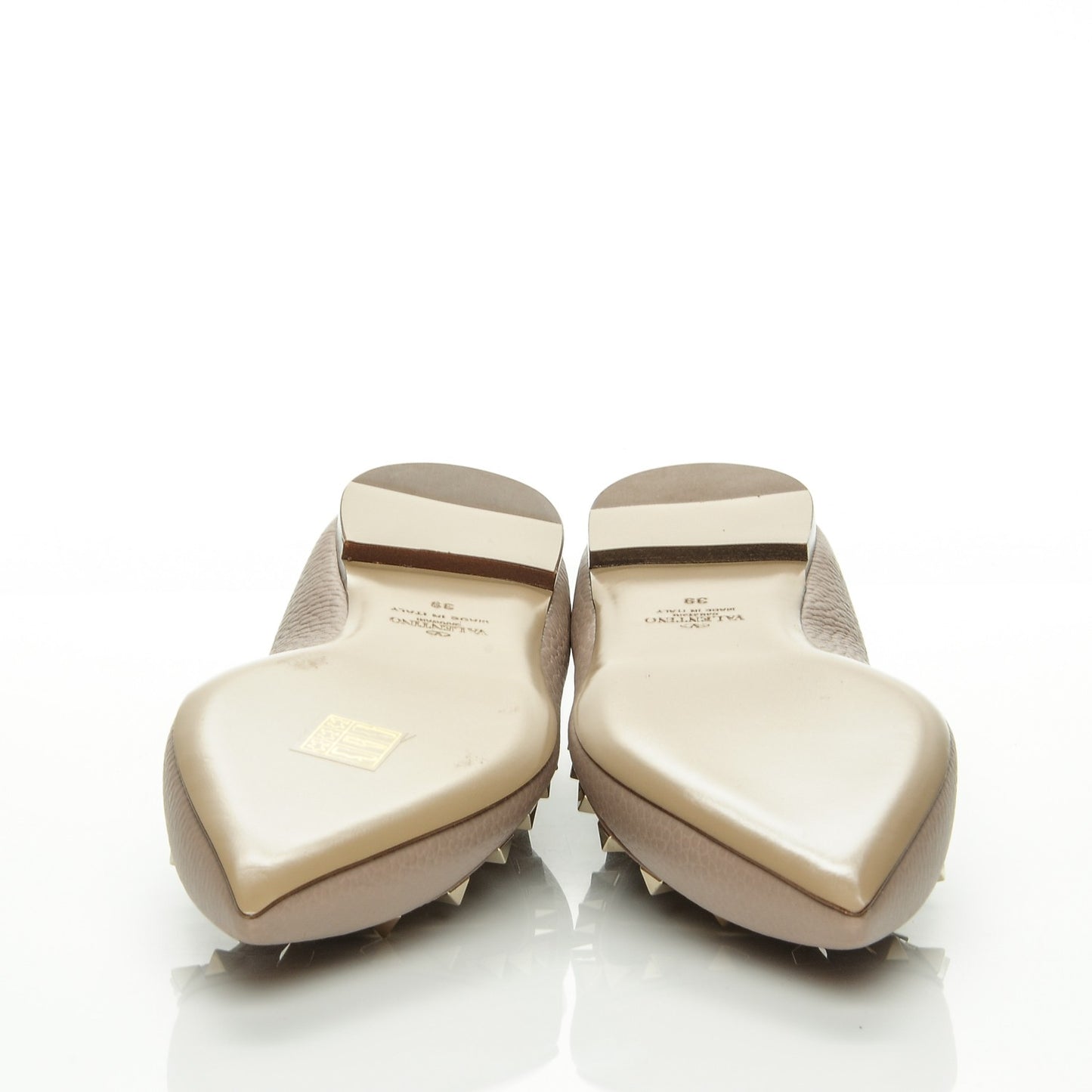 Pebbled Calfskin Rockstud Ballerina Flats 39 Poudre