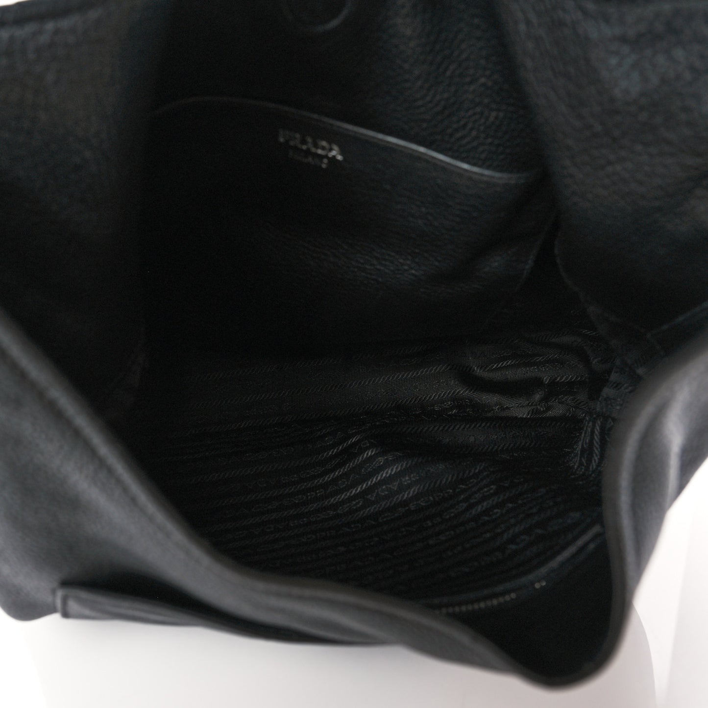 Vitello Daino Medium Pocket Hobo Bag Black