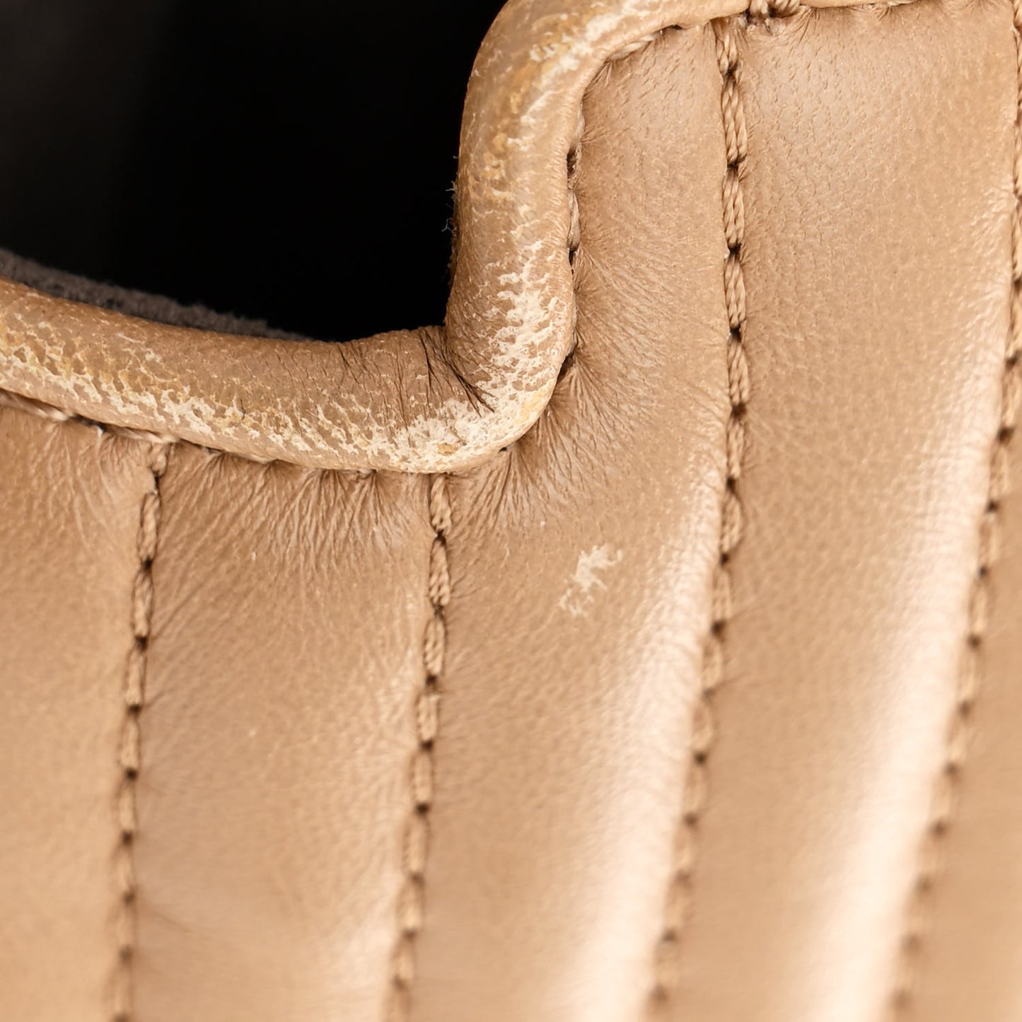 Shiny Nappa Trapuntata Small DotCom Click Chain Satchel Cuoio