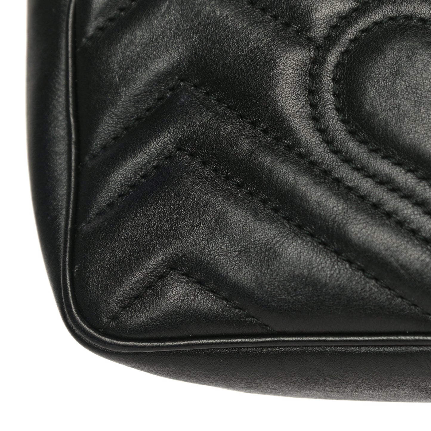 Calfskin Matelasse Super Mini GG Marmont Shoulder Bag Black