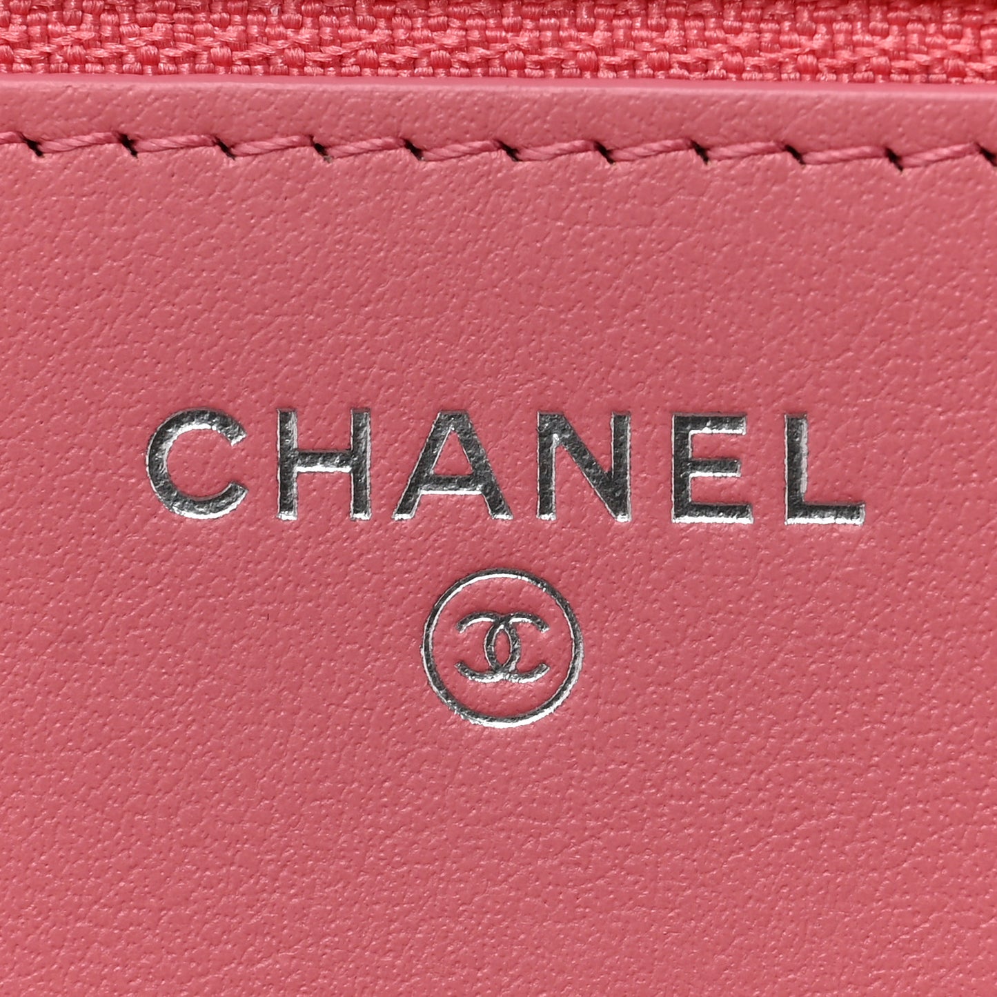 Caviar Chevron Quilted Boy Wallet On Chain WOC Pink
