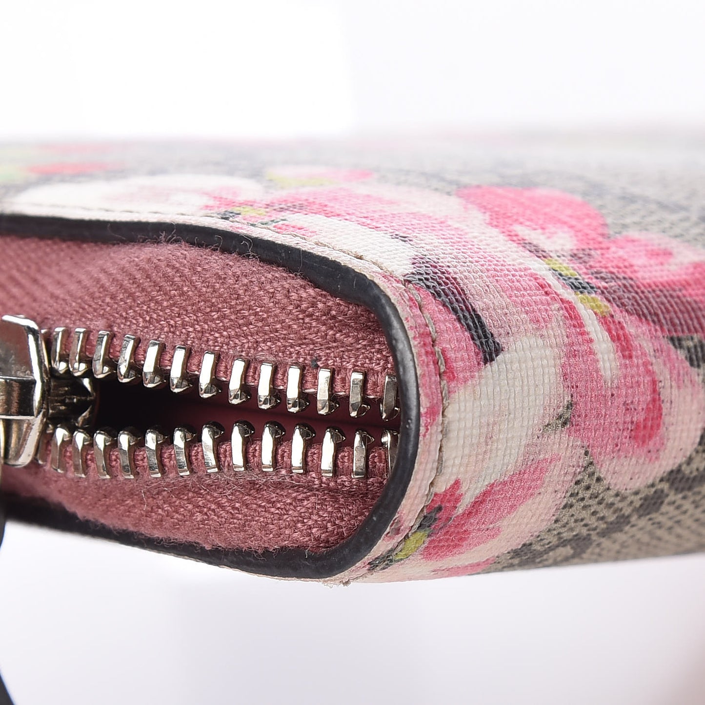 GG Supreme Monogram Blooms Zip Around Wallet Beige Multicolor Dry Rose