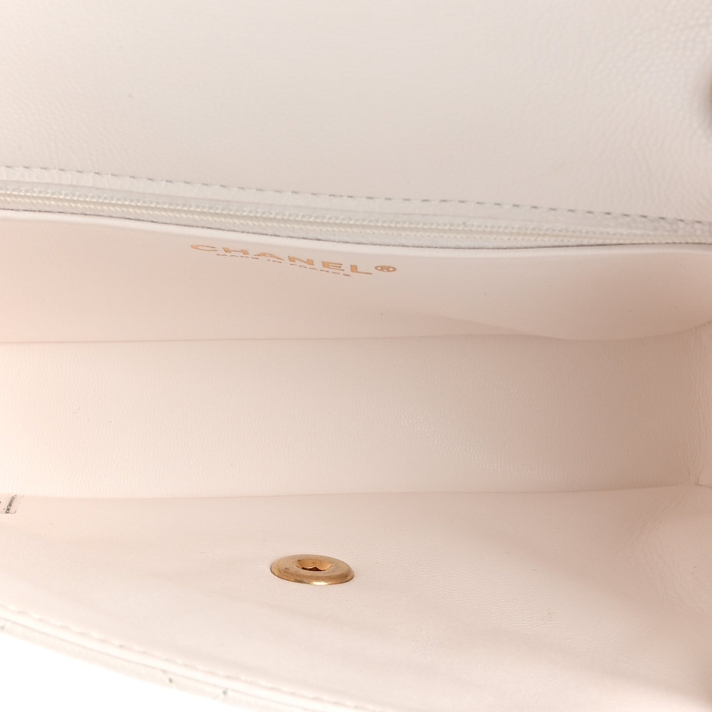 Caviar Quilted Medium Sweet Classic Flap White