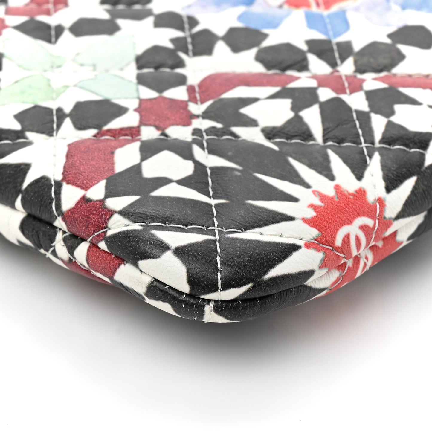 Glazed Lambskin Quilted Large Paris Dubai Cosmetic Case Multicolor