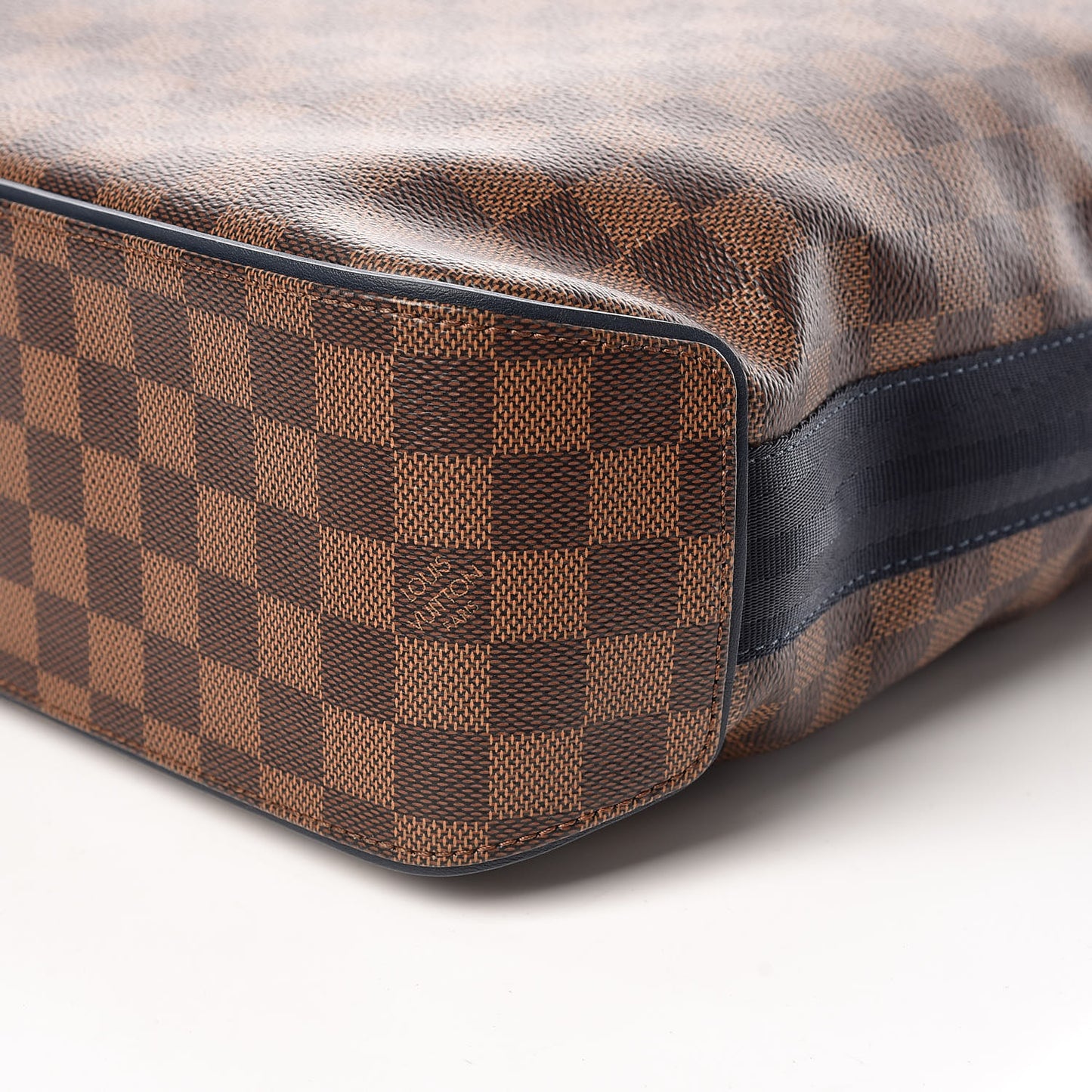 Damier Ebene Herald