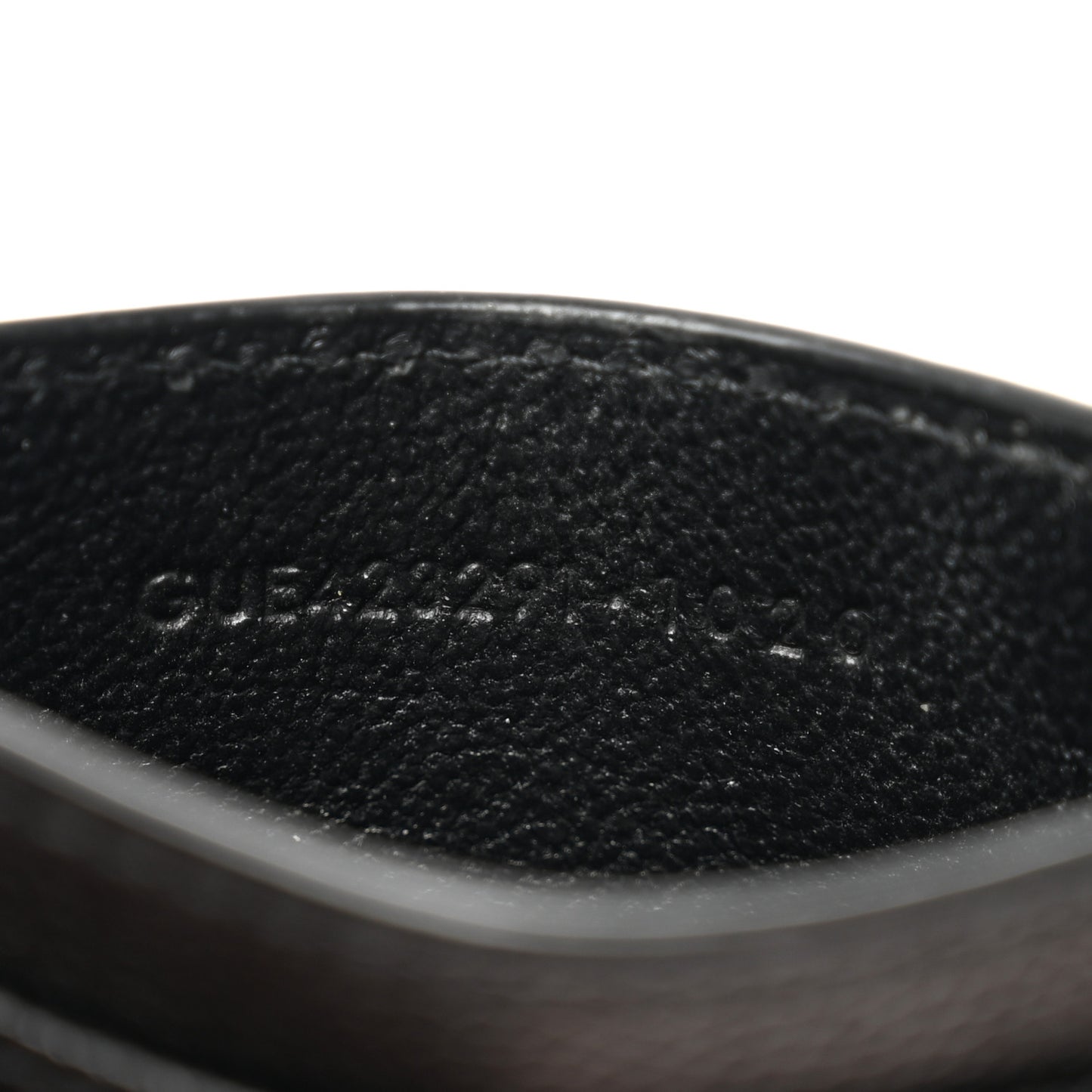 Grain De Poudre Matelasse Chevron Monogram Credit Card Case Black