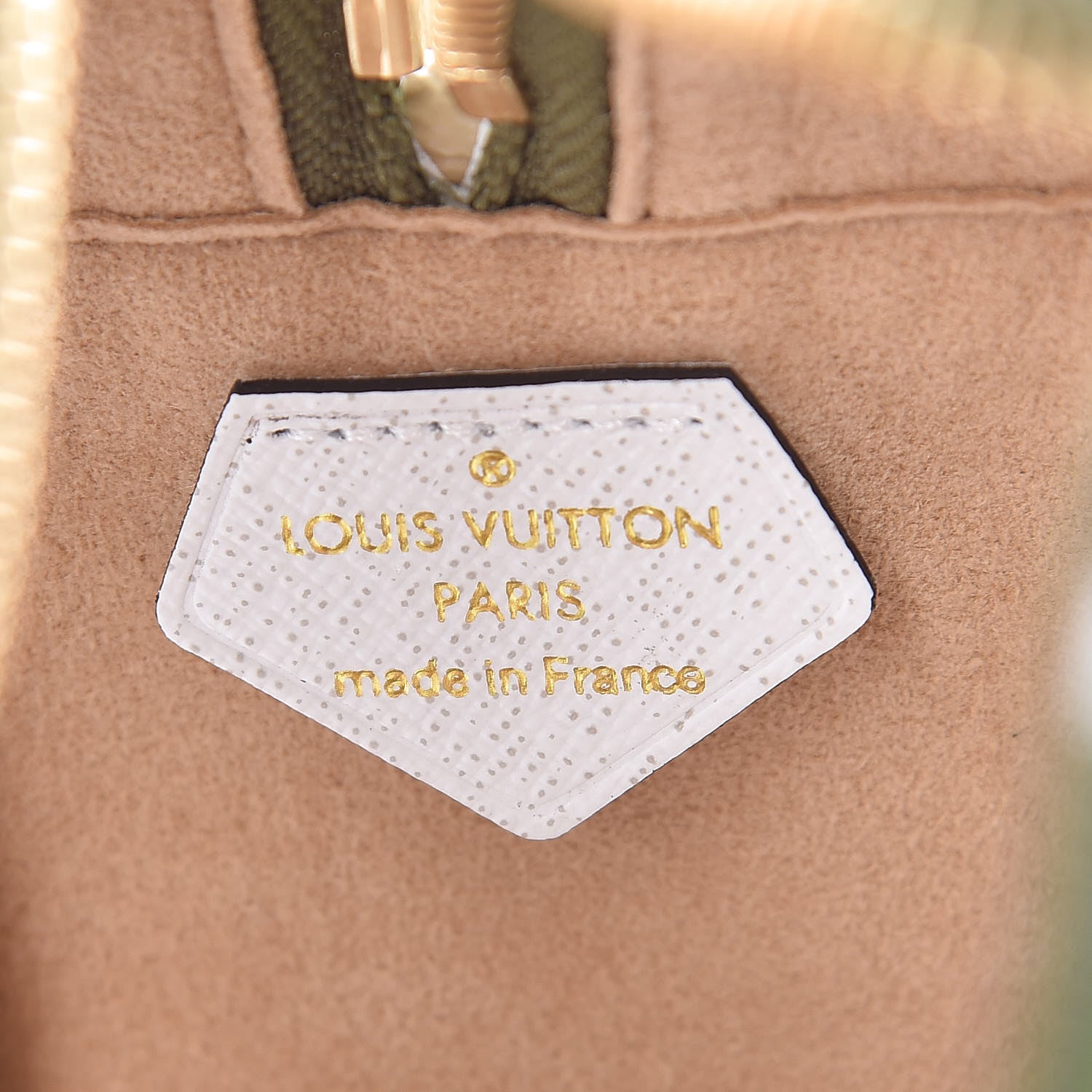 Louis Vuitton Monogram Giant Beach Pouch Kaki 8 of 9