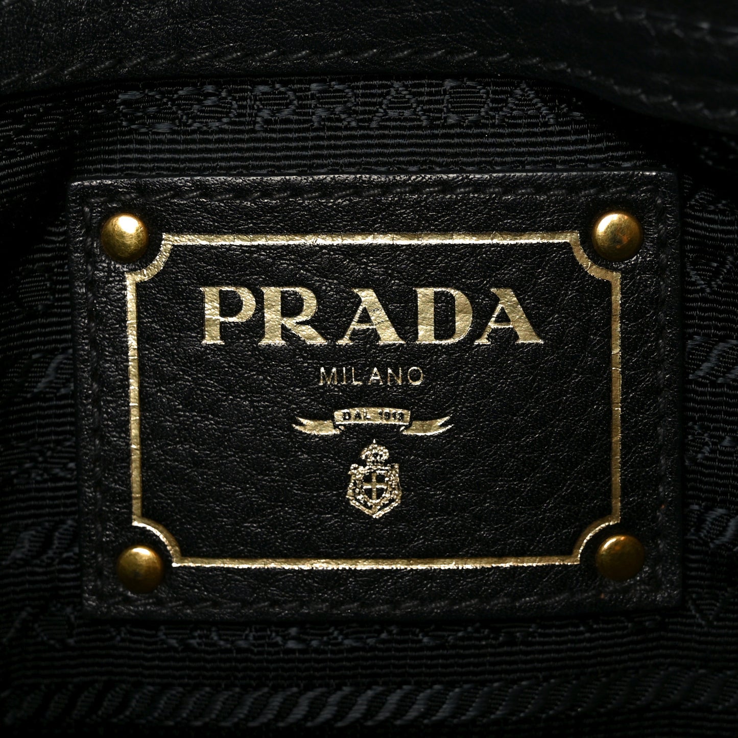 Vitello Daino Side Pocket Tote Black