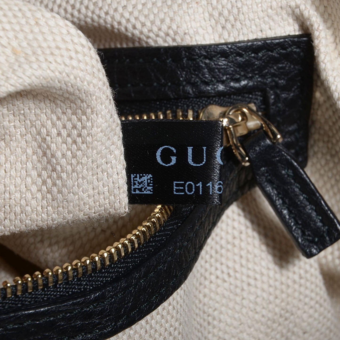 Pebbled Calfskin Medium Soho Shoulder Bag Black