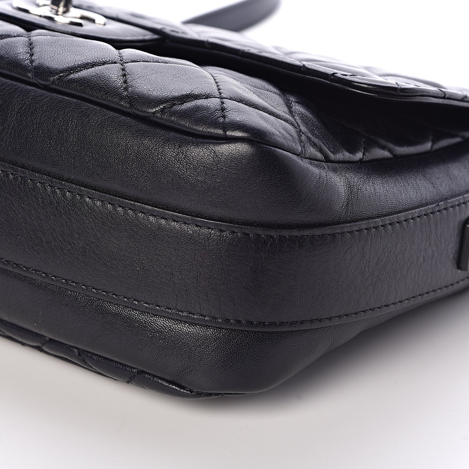Chanel Lambskin Quilted Messenger Bag Dark Navy 11 of 14