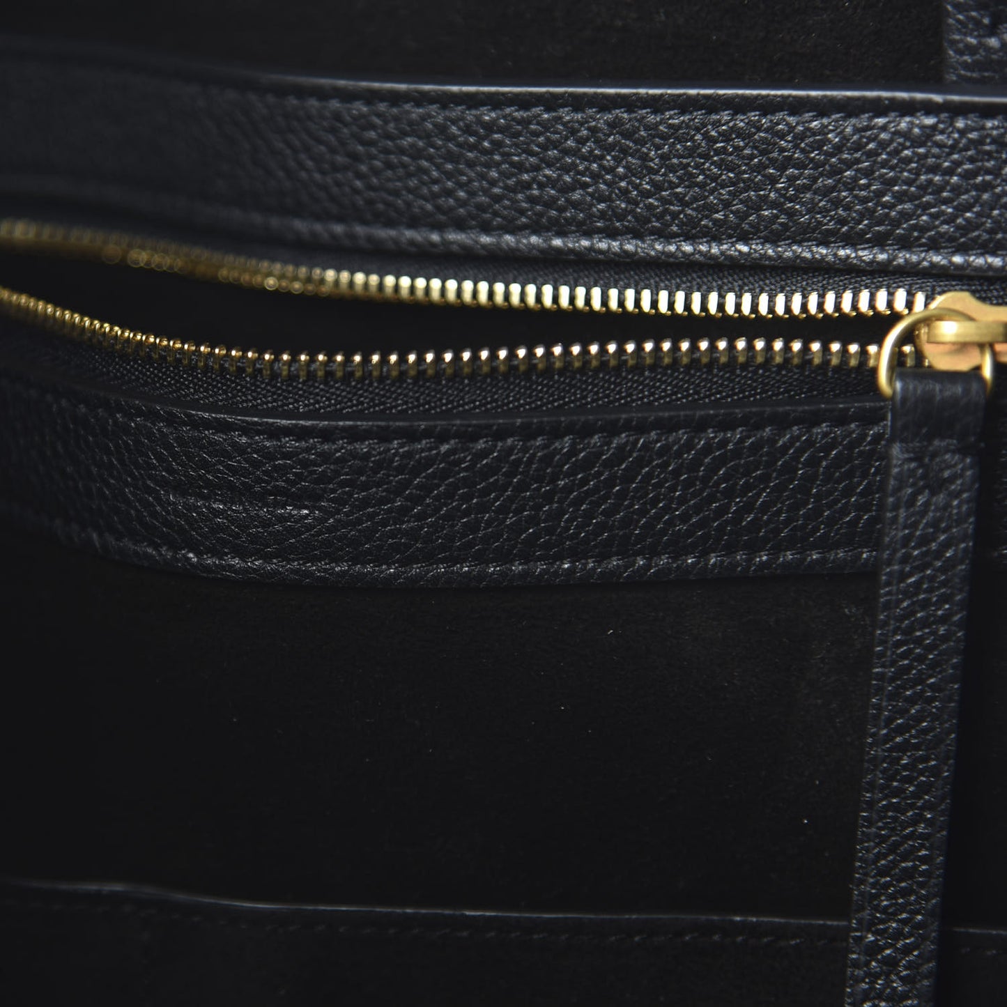 Soft Grained Calfskin Medium Belt Cabas Phantom Black