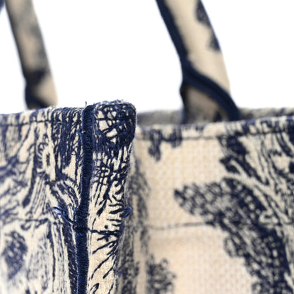 Christian Dior Canvas Embroidered Large Dioriviera Toile De Jouy Book Tote Blue 21 of 27