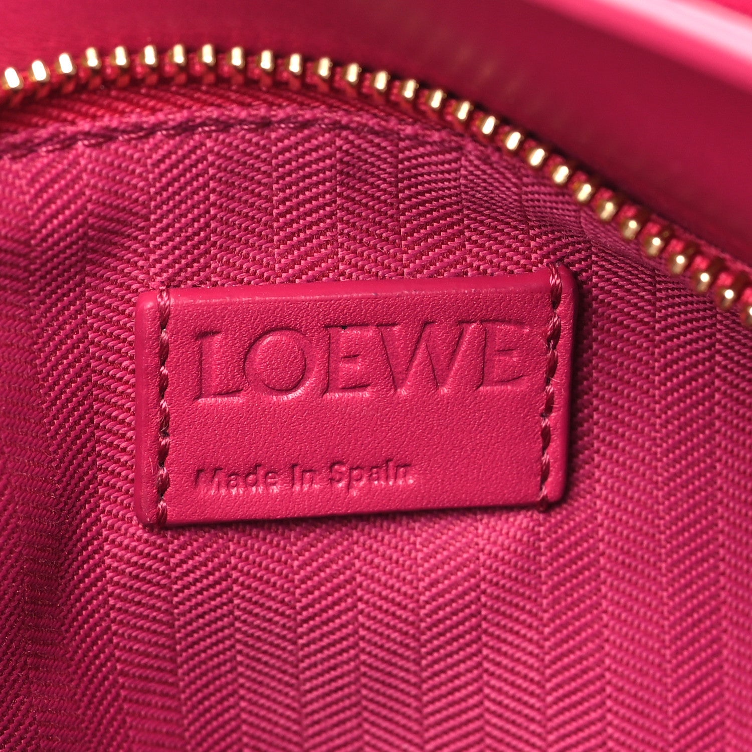 Loewe Satin Calfskin Monochrome Small Puzzle Edge Bag Ruby Red Glaze 6 of 9