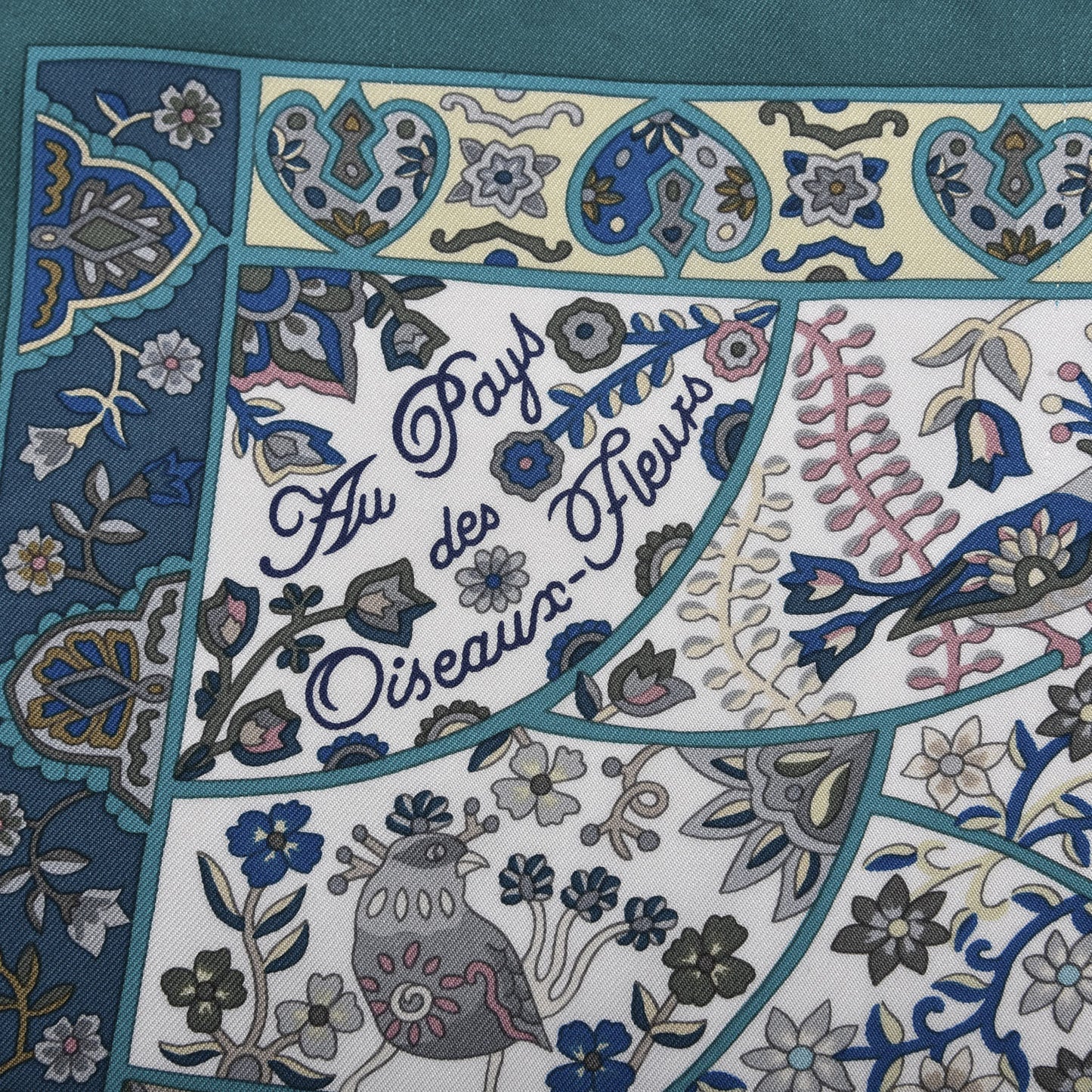 Silk Au Pays Des Oiseaux Fleurs Scarf 90