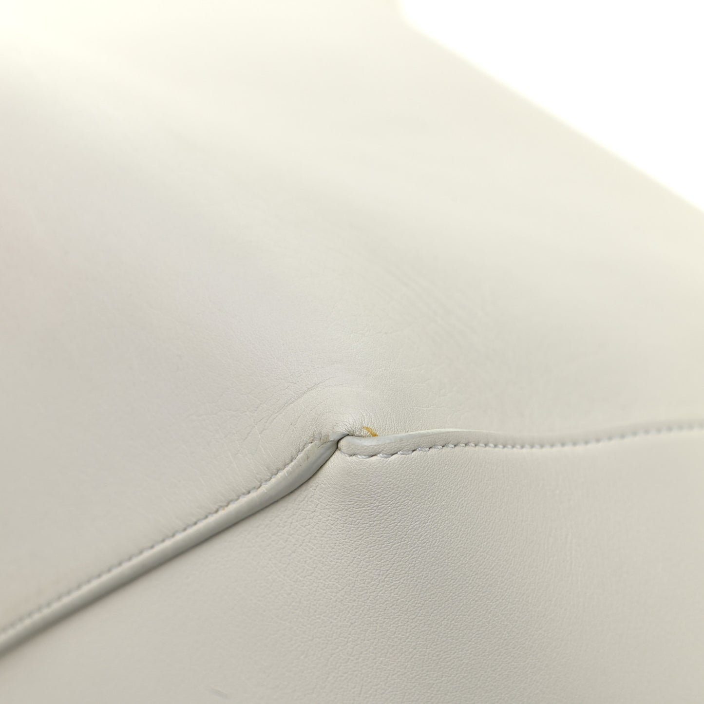 Calfskin Clasp Horizontal Cabas White