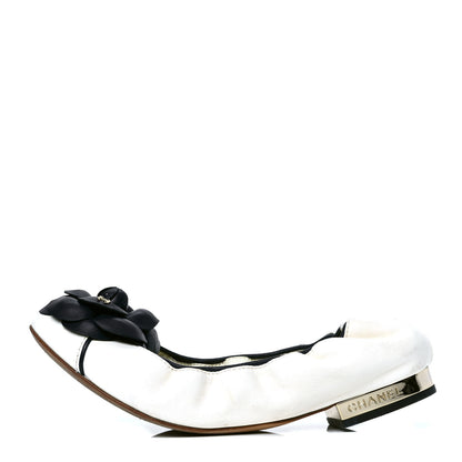 Chanel Lambskin Camellia Cap Toe Ballerina Flats 35.5 White Black 1 of 7
