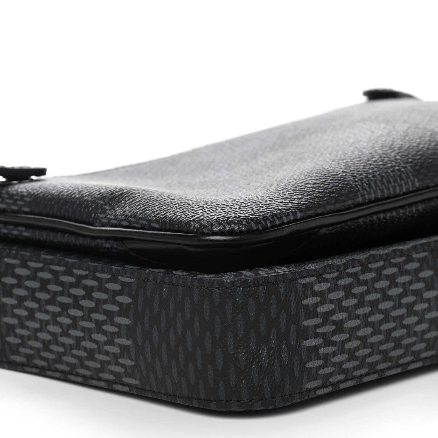 Louis Vuitton Damier Graphite 3D Trio Messenger 10 of 13