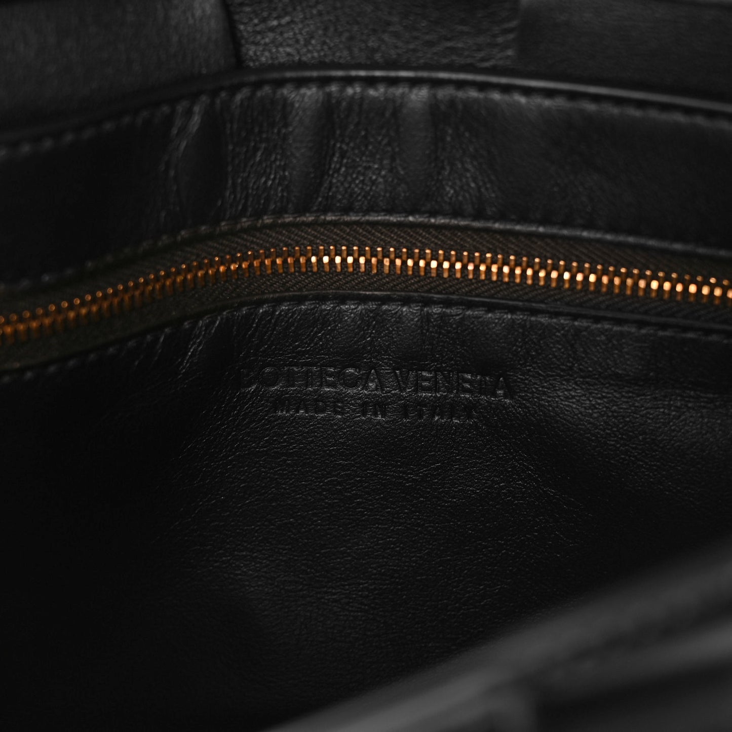 Spazzolato Intrecciato Maxi Cassette Crossbody Bag Black