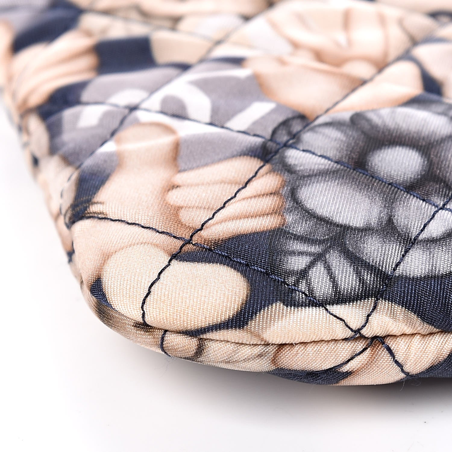 Chanel Nylon Quilted Large Cat Emoticon Cosmetic Case Navy 5 of 10