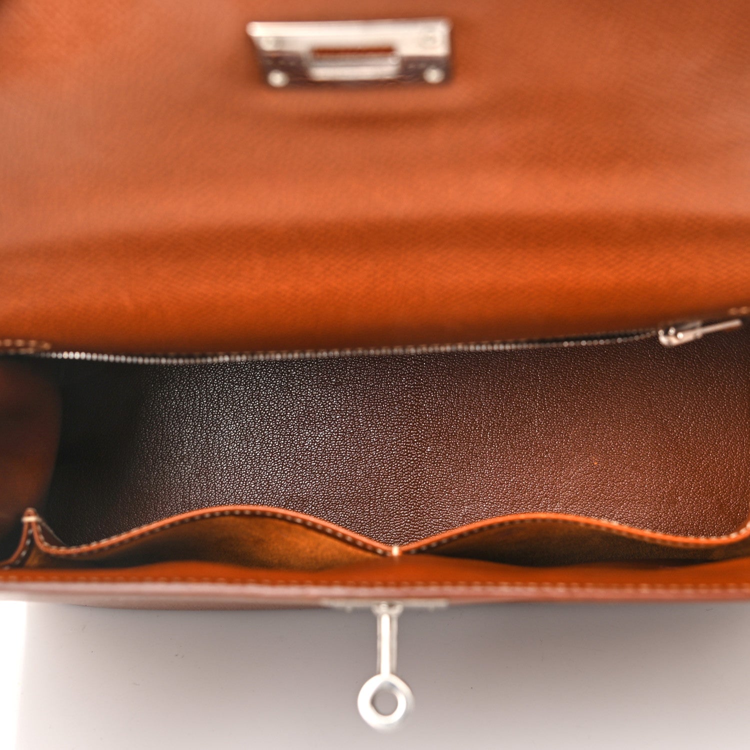 Hermes Courchevel Kelly Sellier 28 Gold 5 of 14