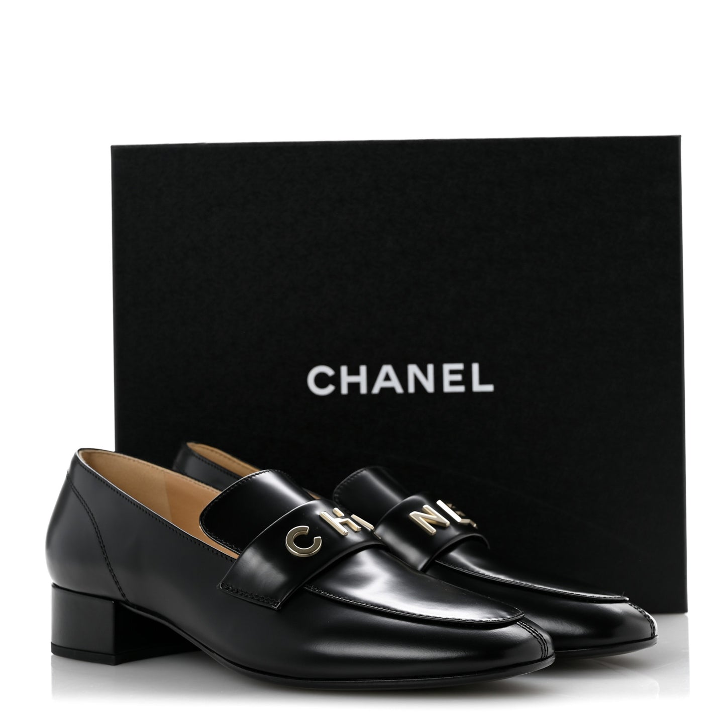 Shiny Calfskin Logo Loafers 39.5 Black