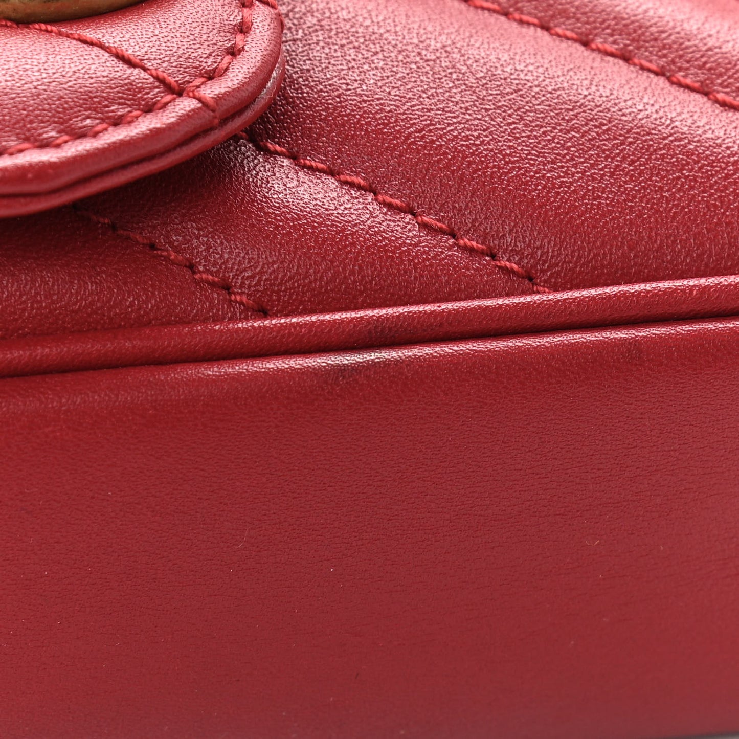 Calfskin Matelasse Super Mini GG Marmont Shoulder Bag Hibiscus Red