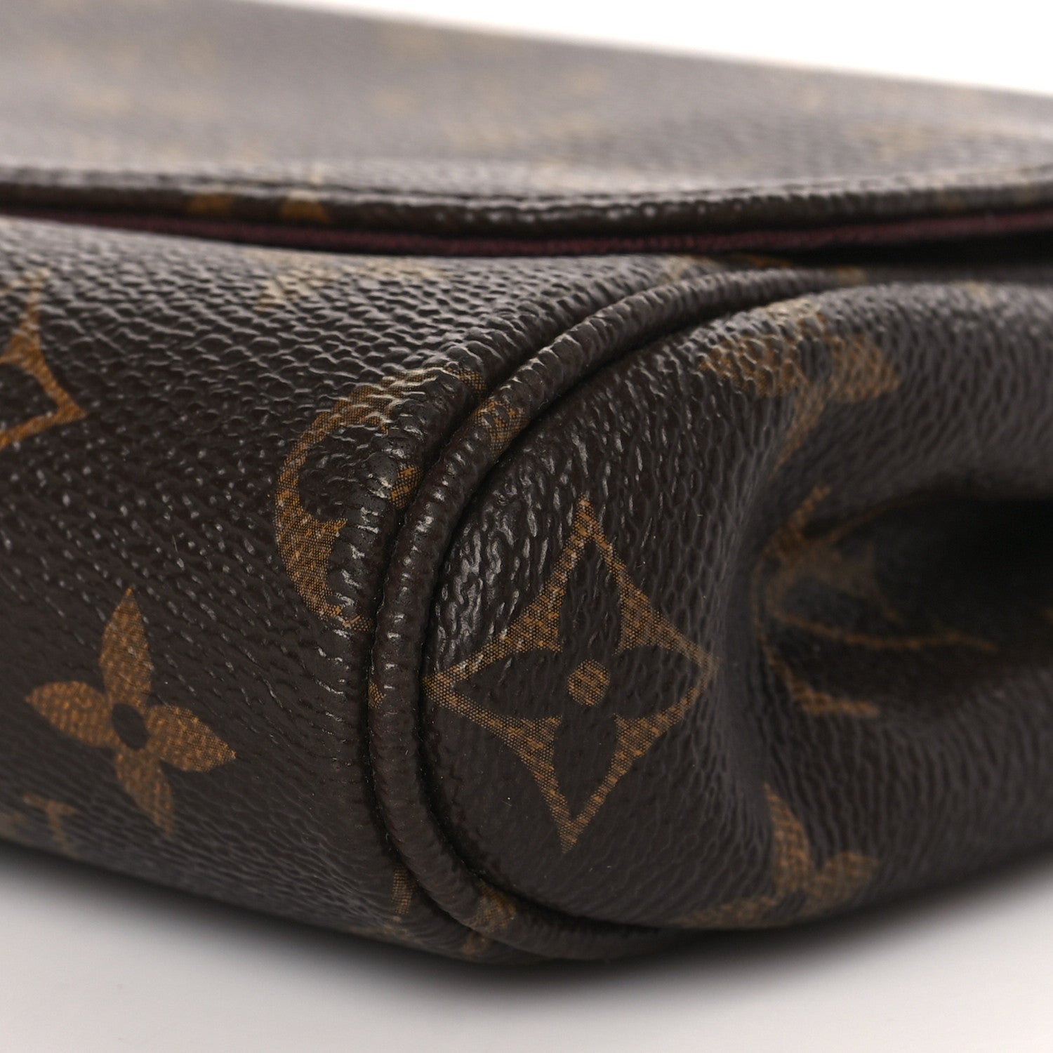 Louis Vuitton Monogram Favorite MM 8 of 8