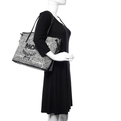 MCM Visetos Medium Liz Reversible Shopper Tote Black 3 of 16