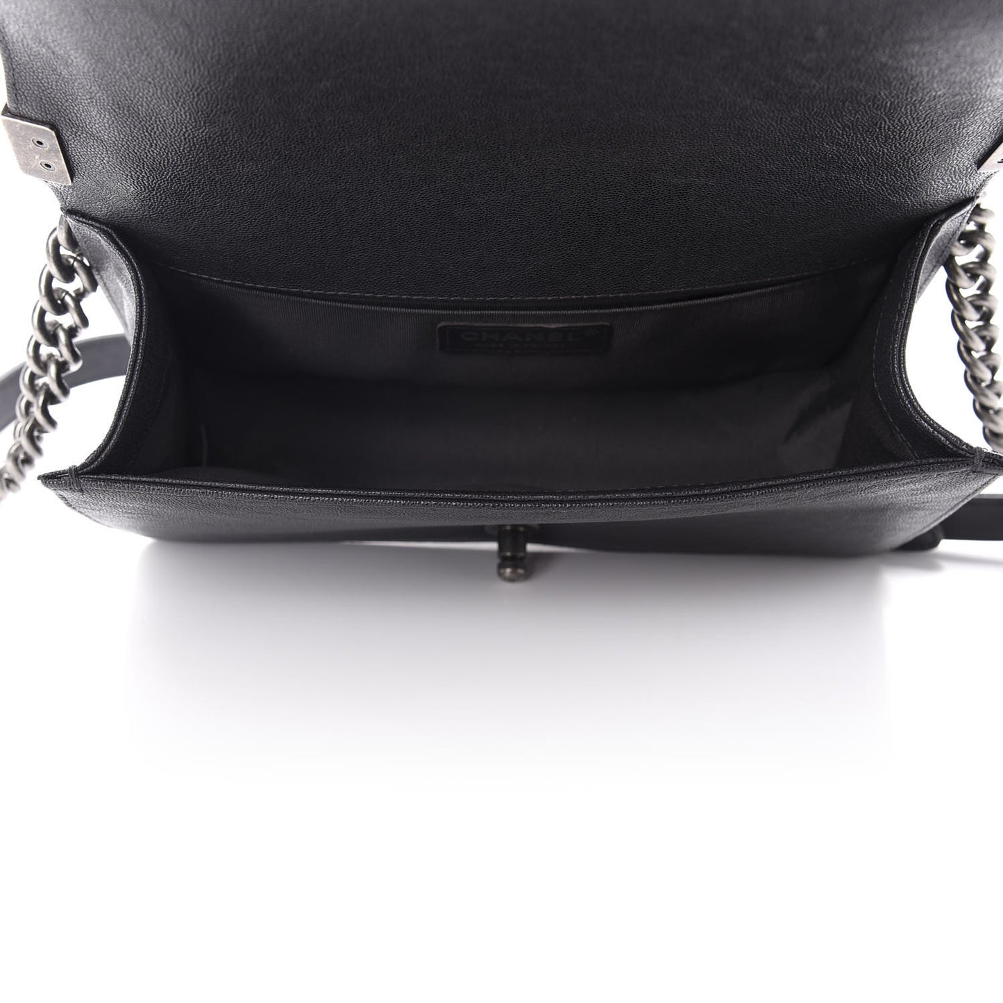 Iridescent Caviar Quilted Medium Boy Flap Black