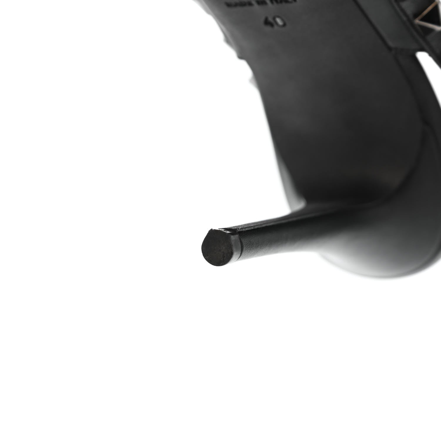 Valentino Garavani Nappa Rockstud Ankle Strap Pumps 40 Black 15 of 16