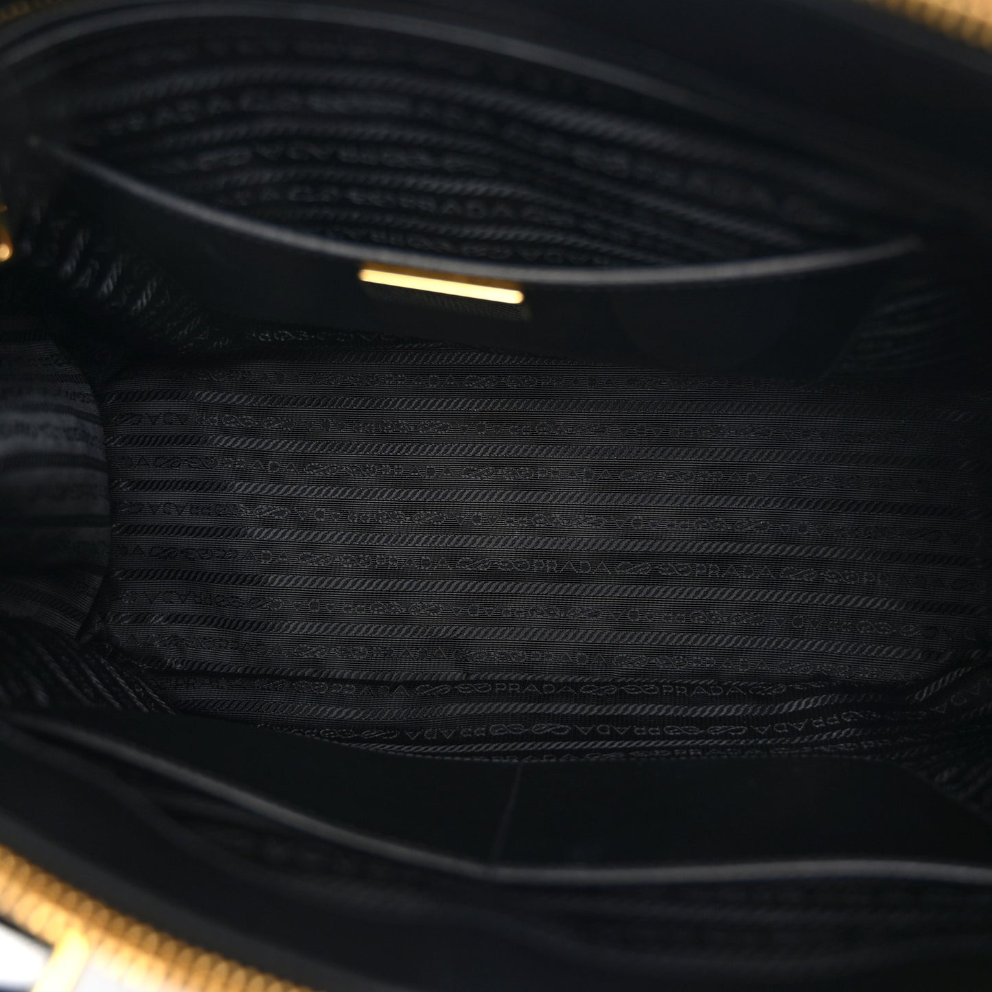 Saffiano Lux Large Galleria Double Zip Tote Black