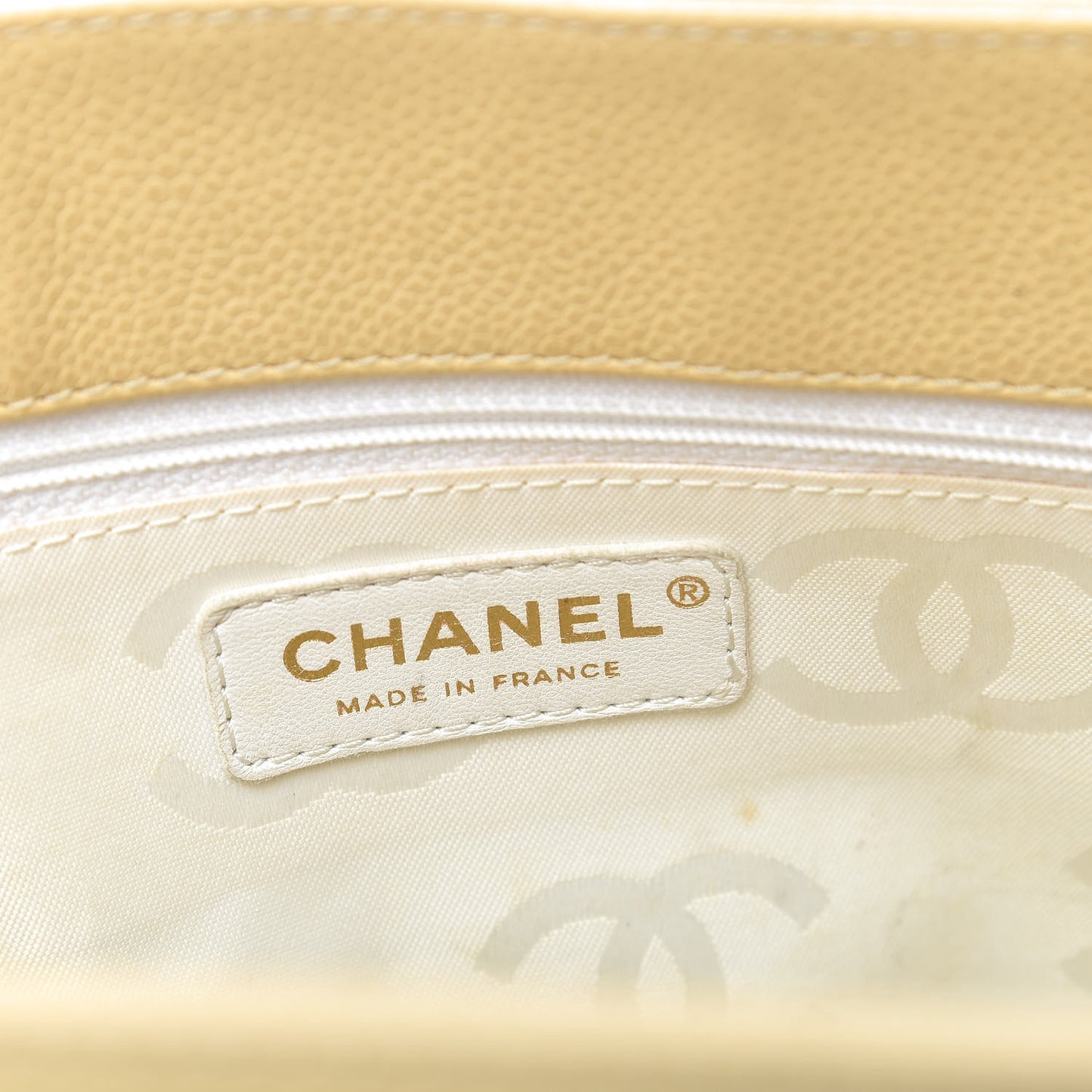 Caviar CC Tote Beige Clair