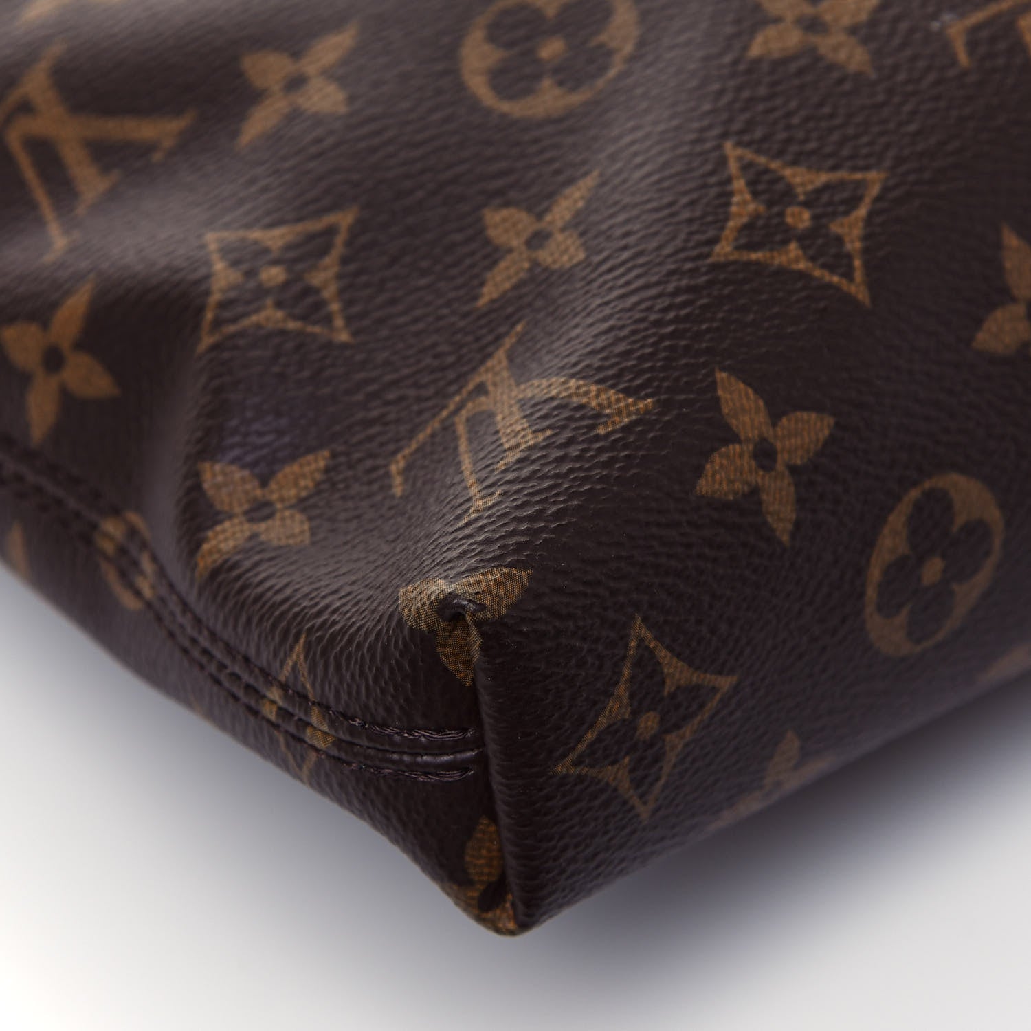 Louis Vuitton Monogram Carry It 11 of 12
