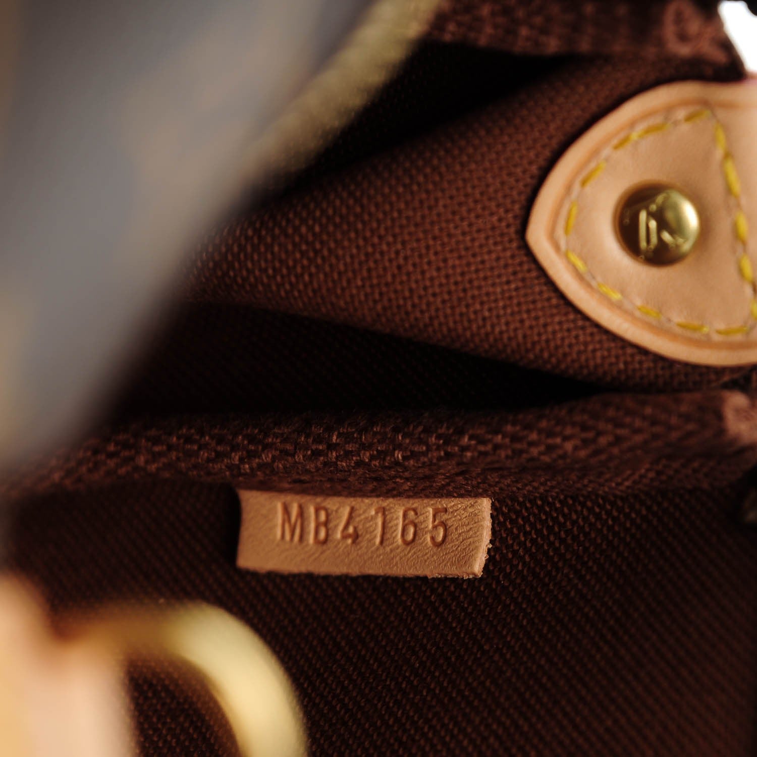 Louis Vuitton Monogram Eva Clutch 7 of 7