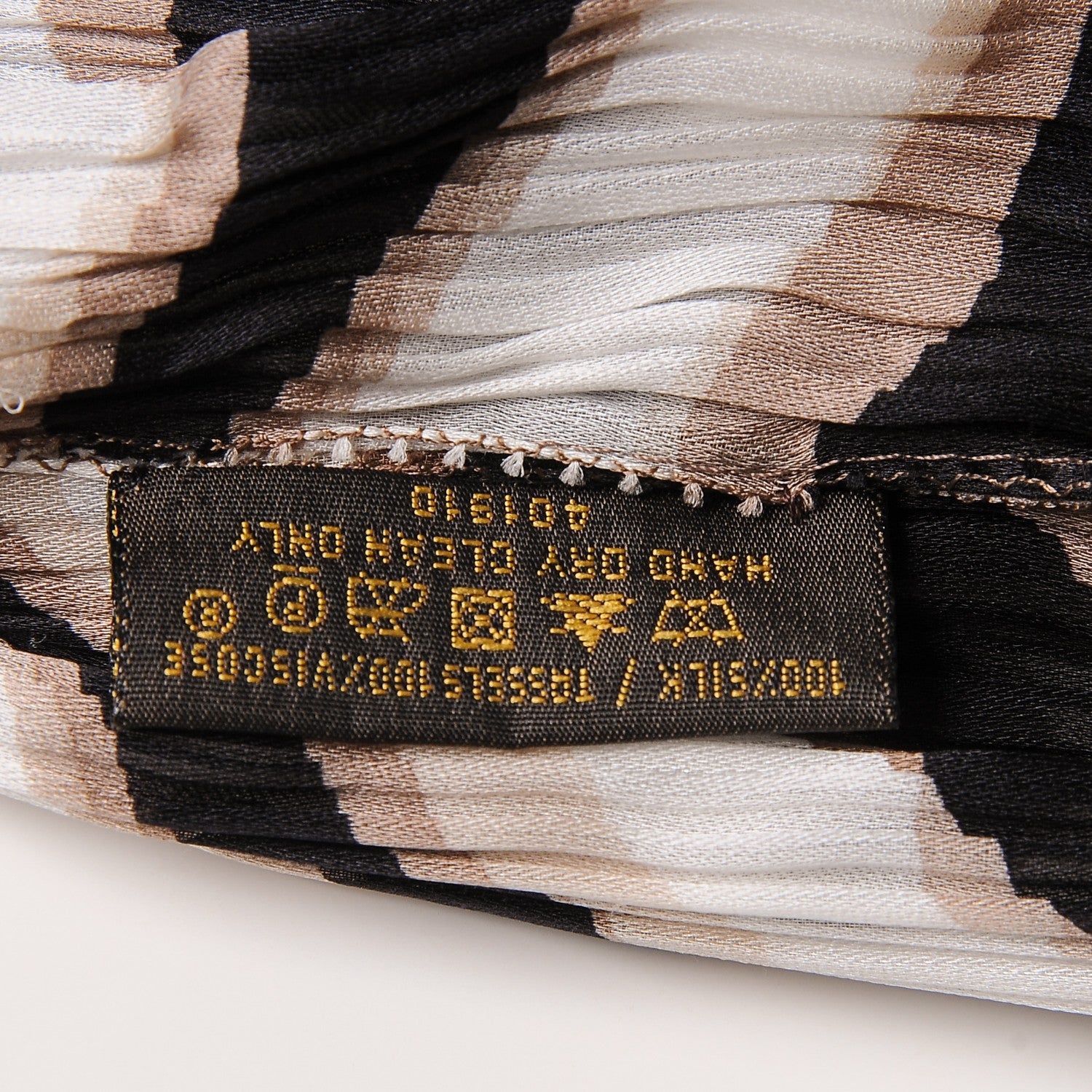 Louis Vuitton Silk Toile Etole Protofino Zebra 4 of 7