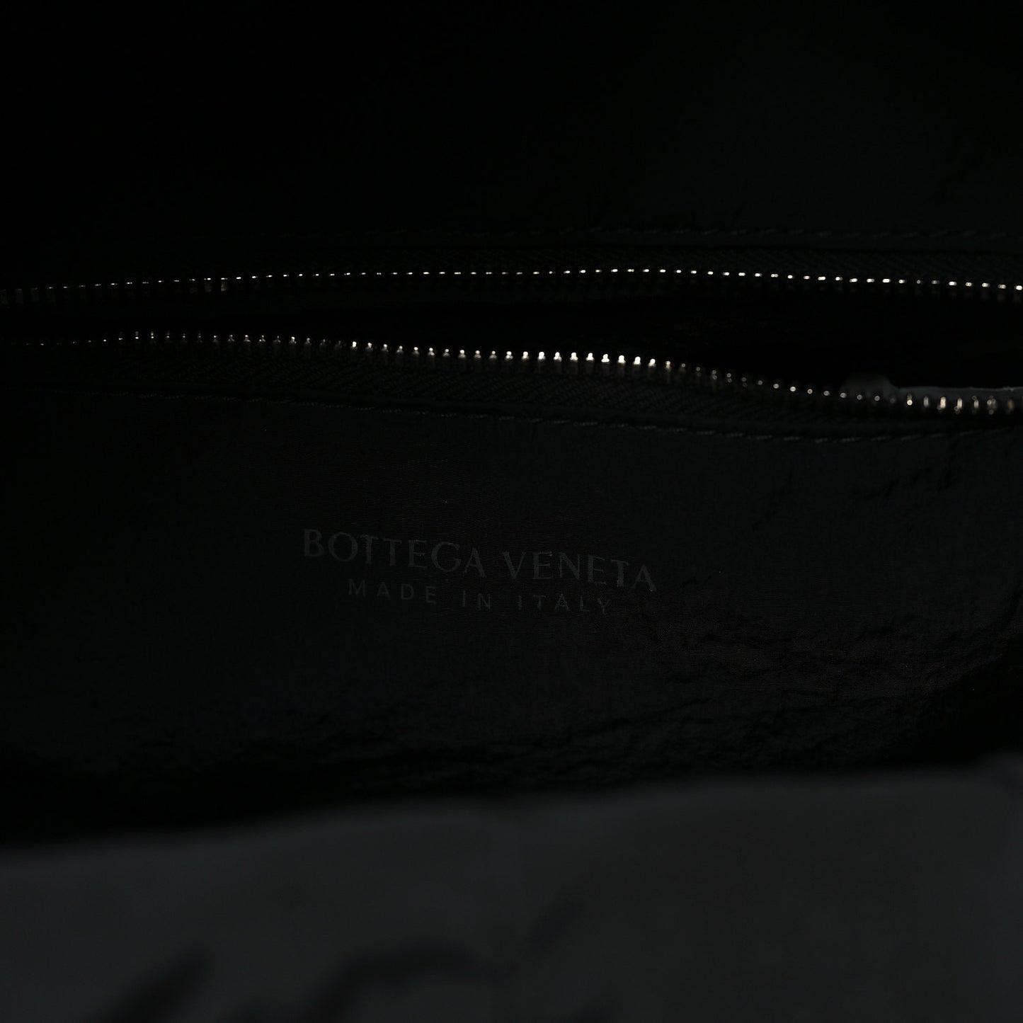Nappa Intrecciato Postino Messenger Black