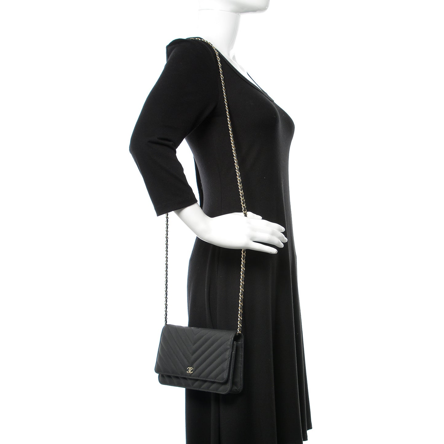Caviar Chevron Quilted Wallet On Chain WOC Black
