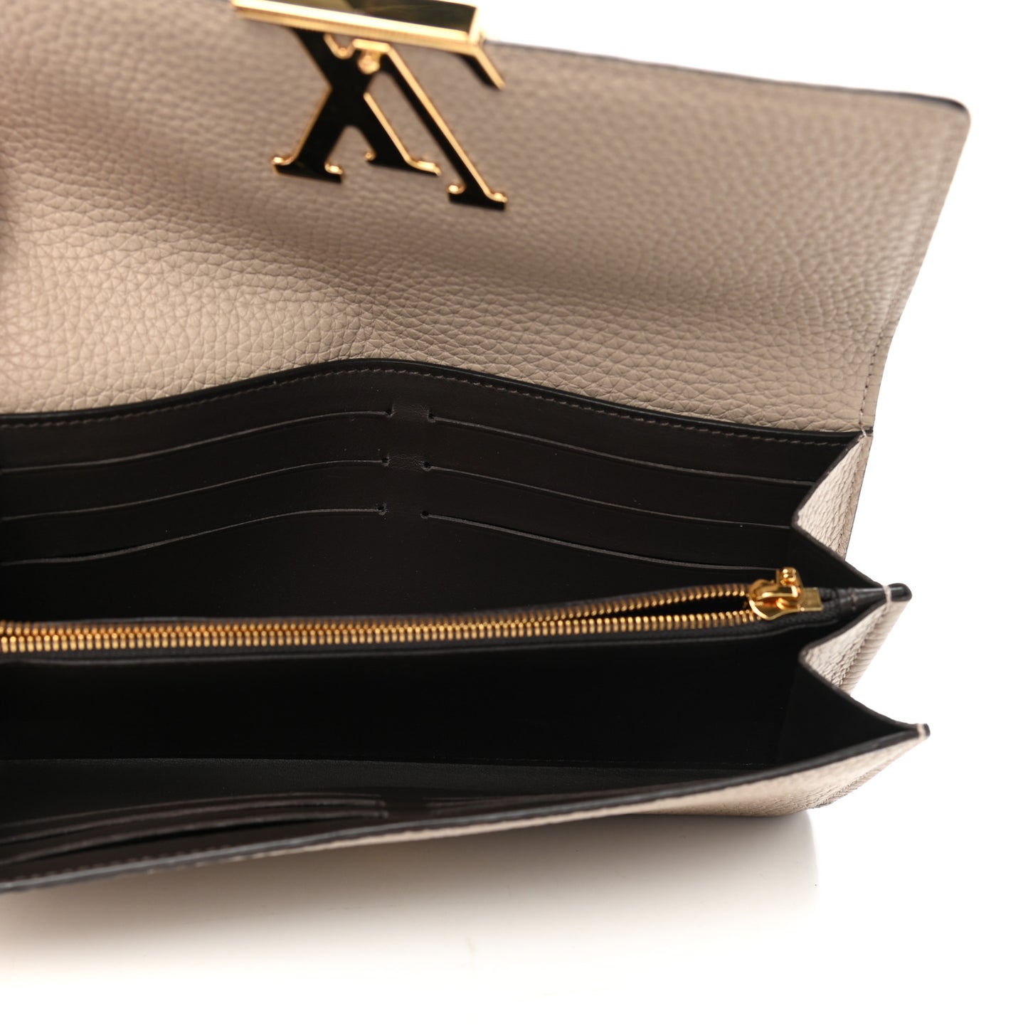 Taurillon Capucines Wallet Galet