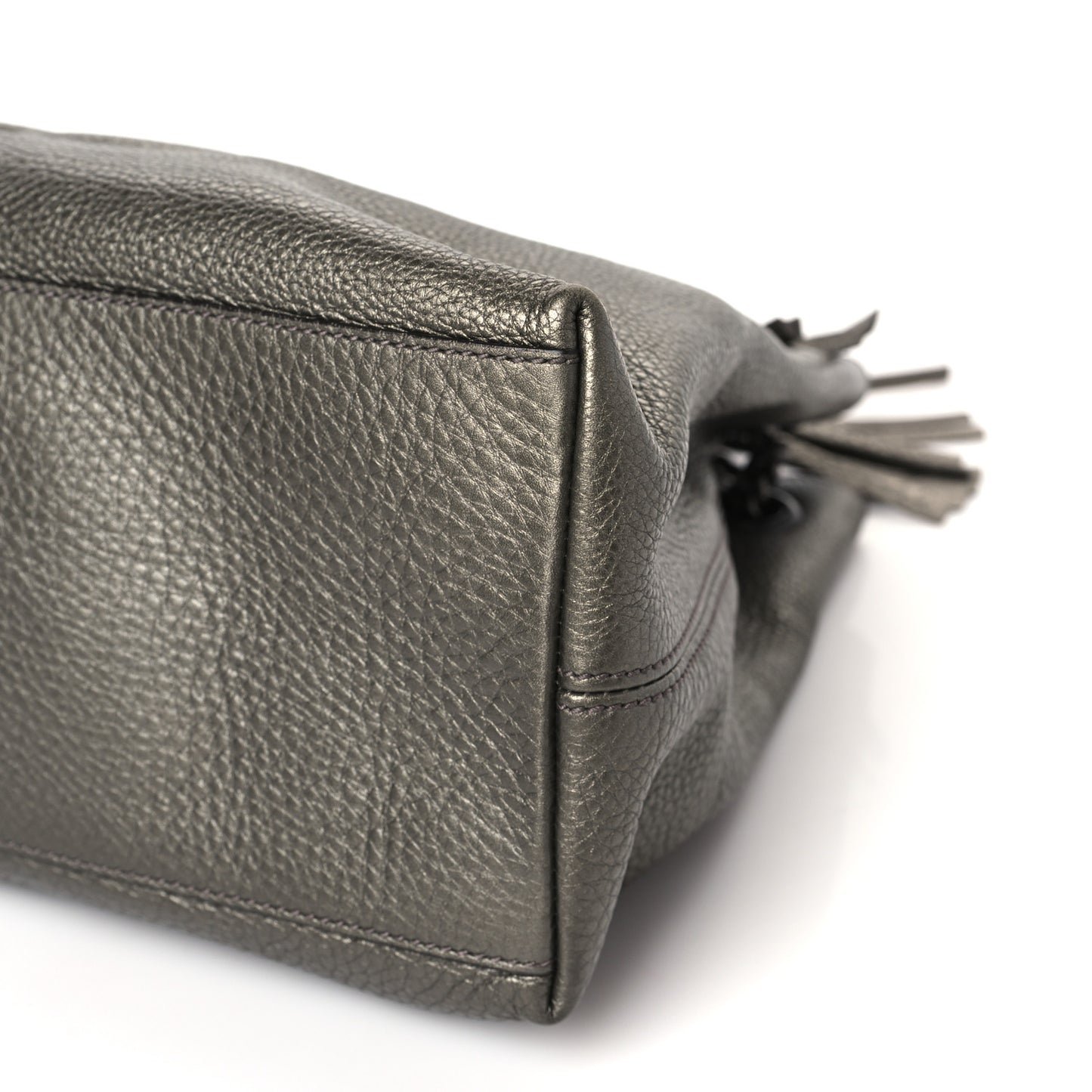 Metallic Pebbled Calfskin Medium Soho Chain Shoulder Bag Sasso
