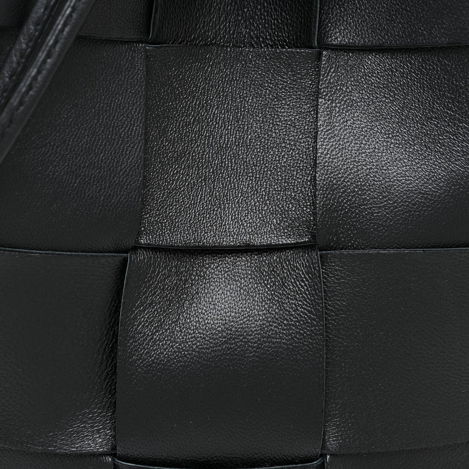 Bottega Veneta Nappa Maxi Intrecciato Cassette Bucket Bag Black 6 of 11