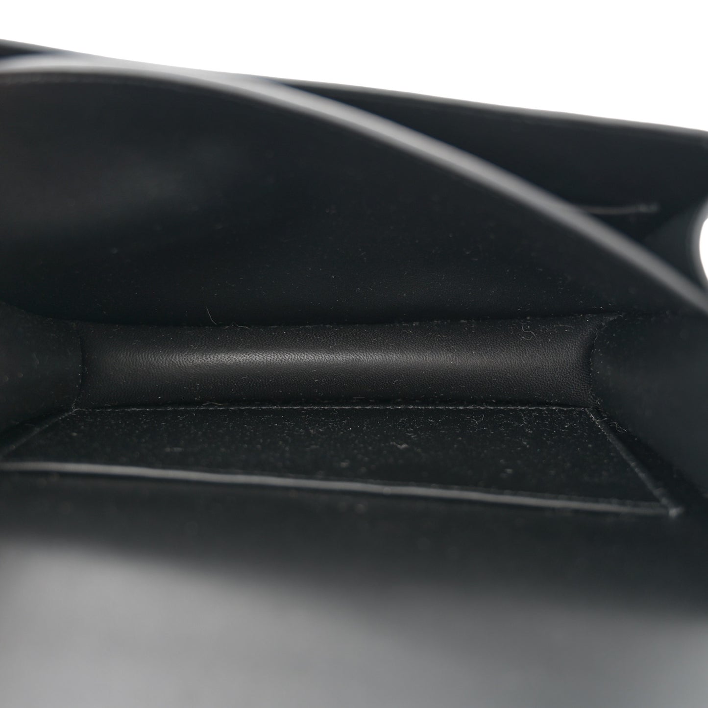 Epsom Constance 18 Black