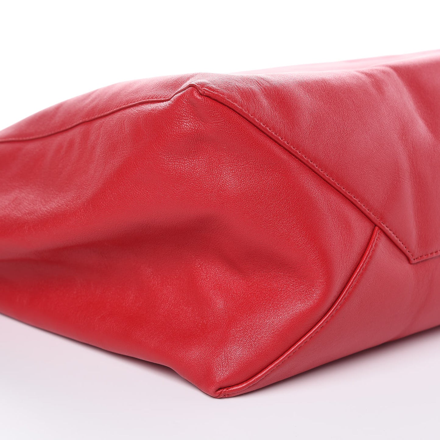 Lambskin Horizontal Cabas Magenta