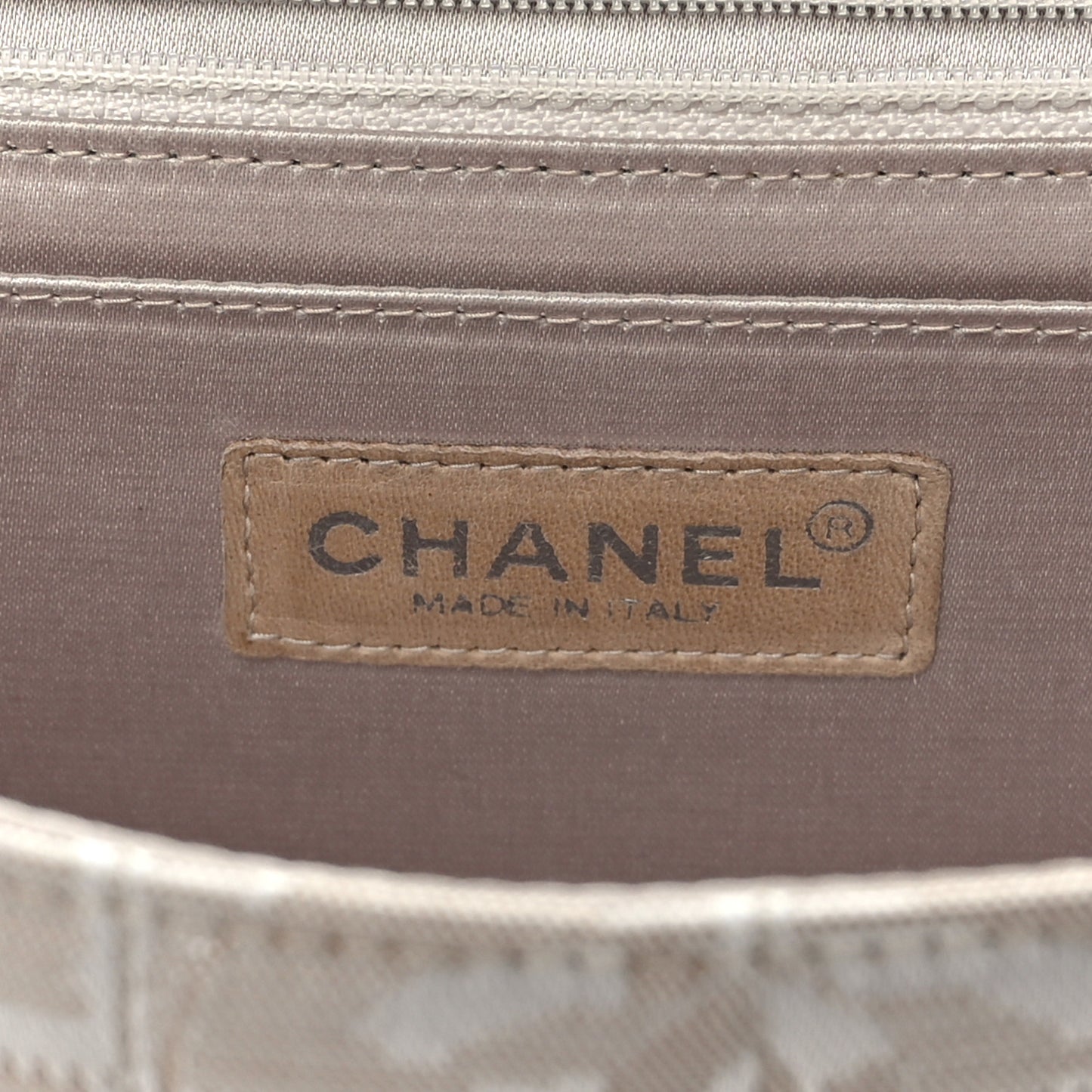 Nylon Medium Travel Flap Light Beige